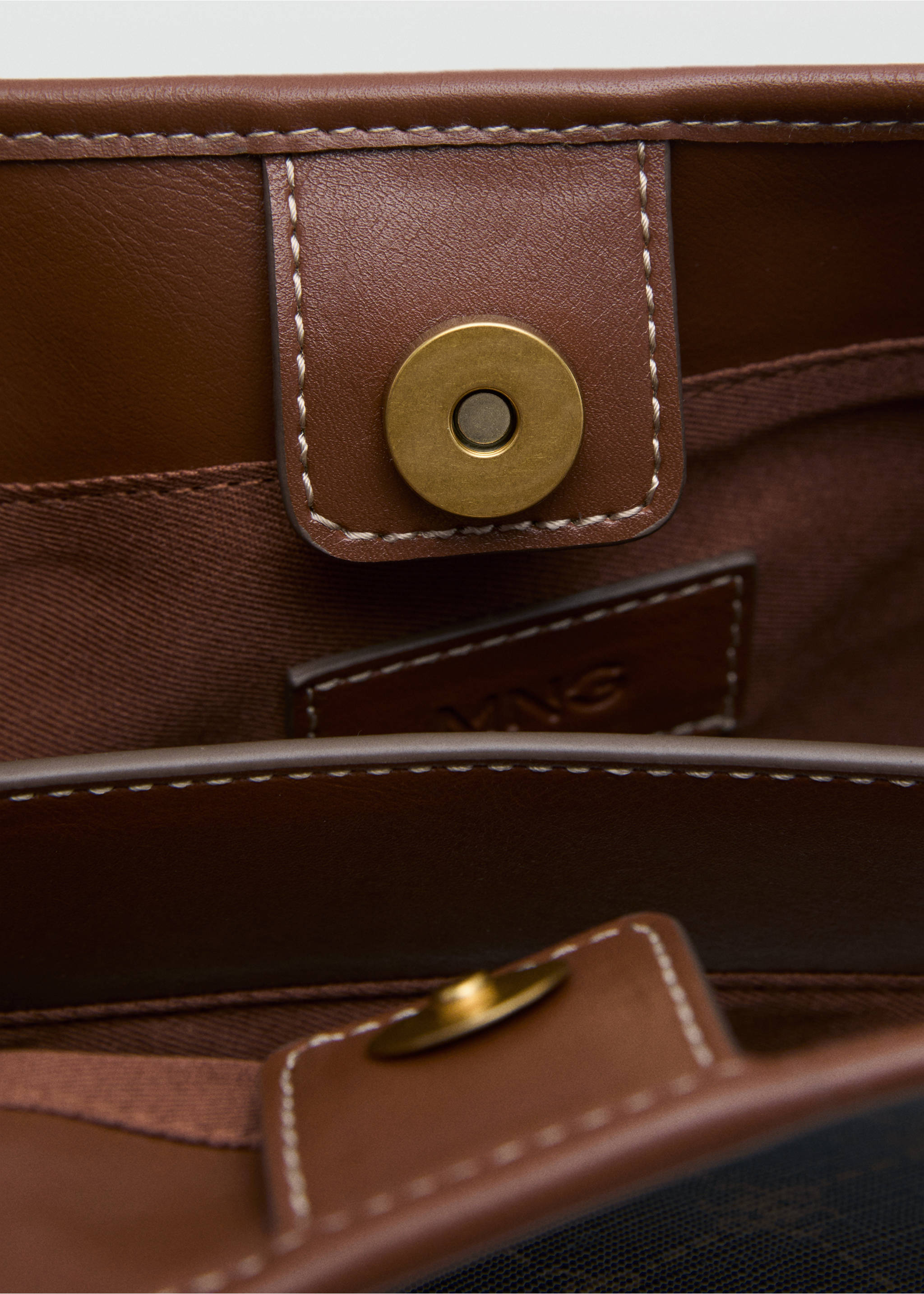 Large bucket bag - Details of the article 3, Brown. Ref: 17012926-00.