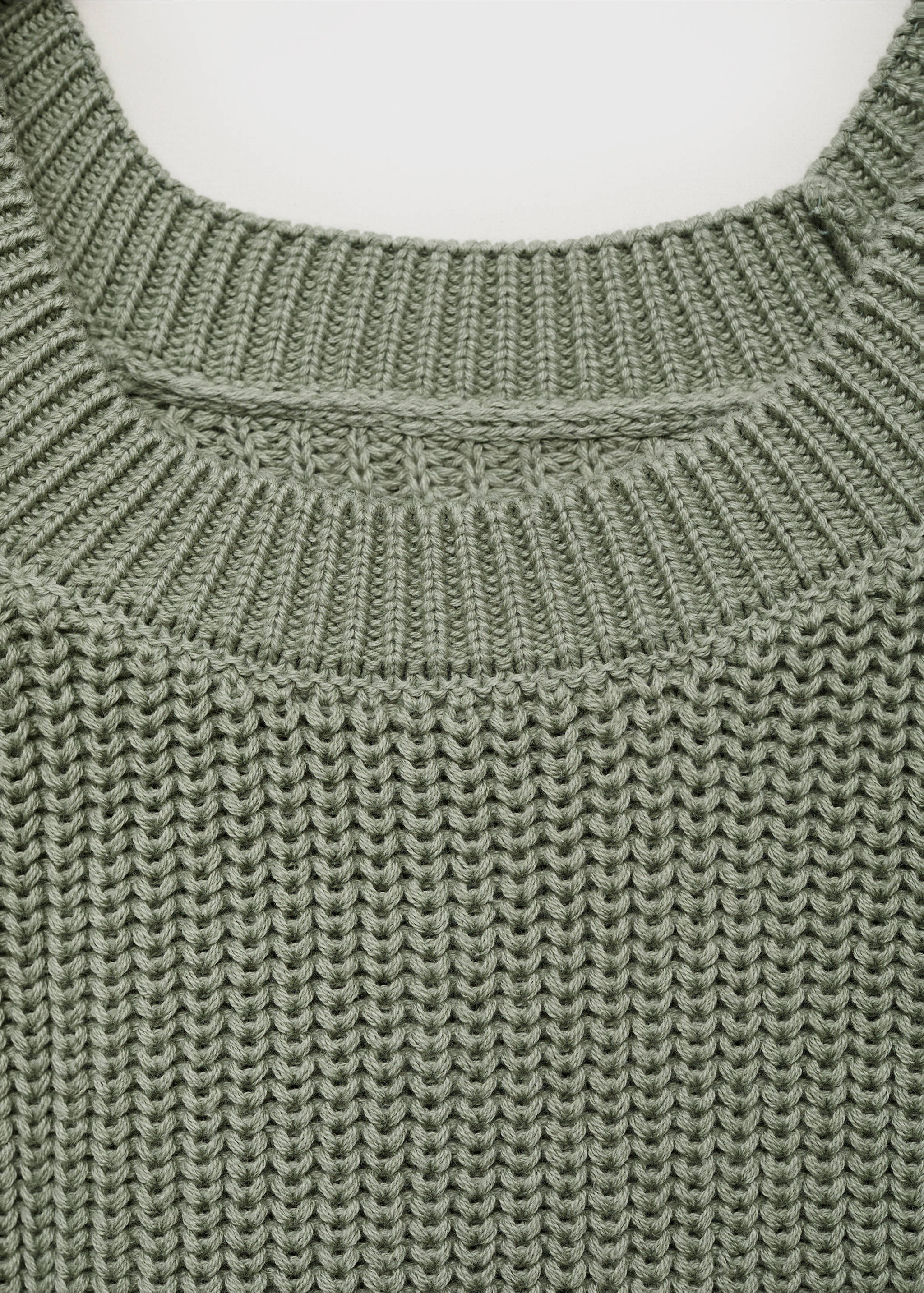Trui met cut-out mouwen - Detail van het artikel 0, Kaki. Ref: 17013278-00.