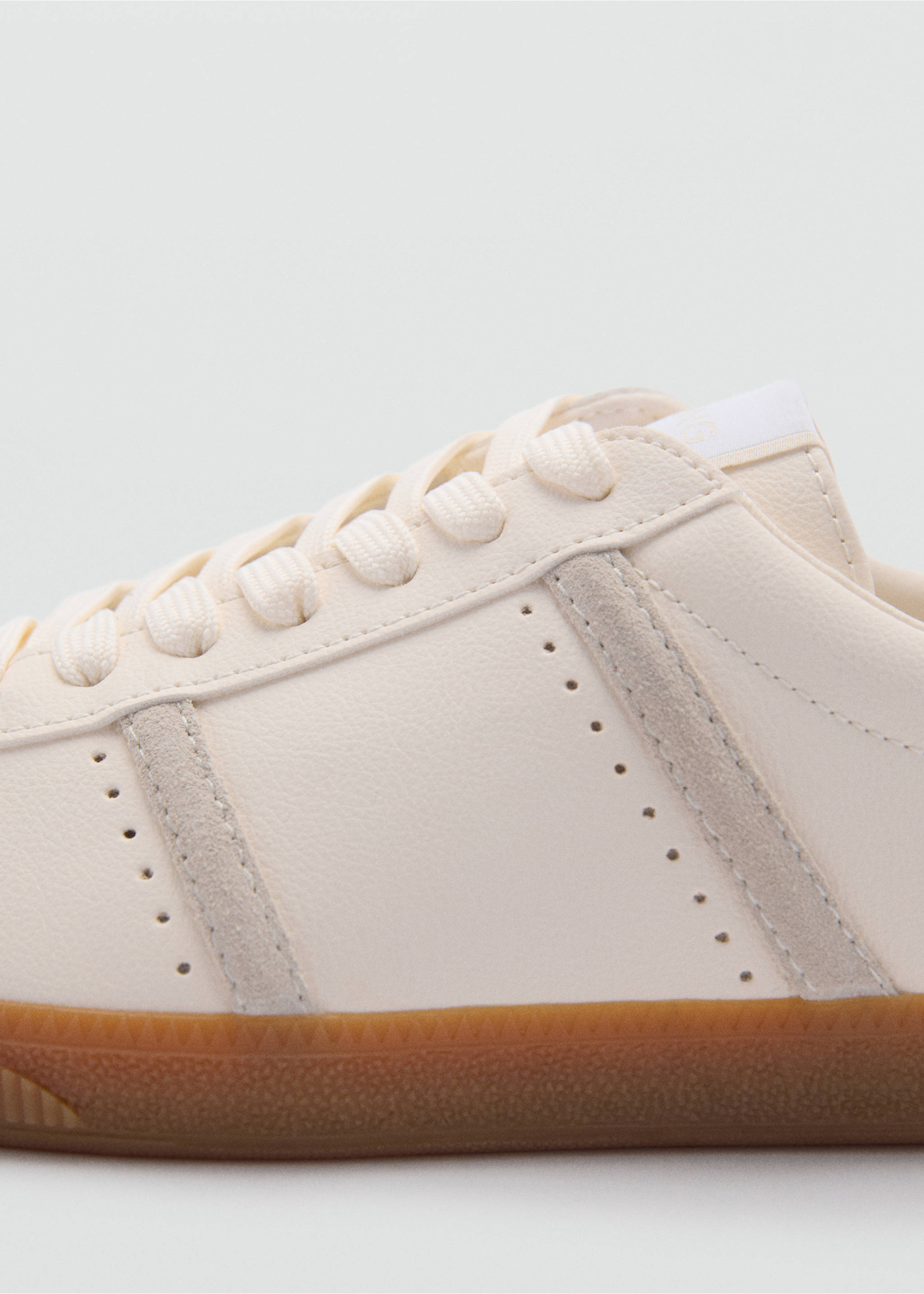 Contrast panel sneakers - Details of the article 2, White. Ref: 17013308-00.