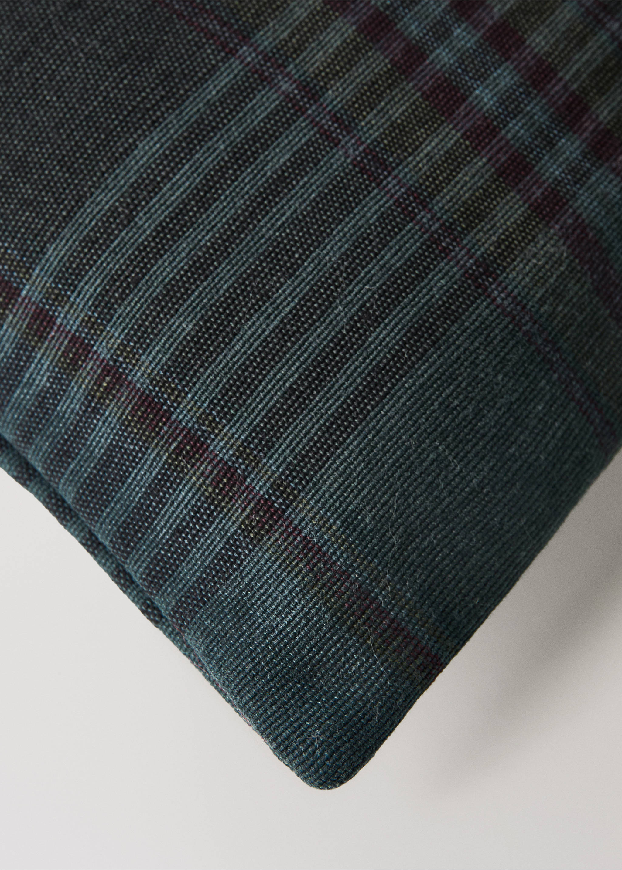 Overdyed check cushion cover 50x50cm - Details of the article 3, Night Blue. Ref: 17013316-00.