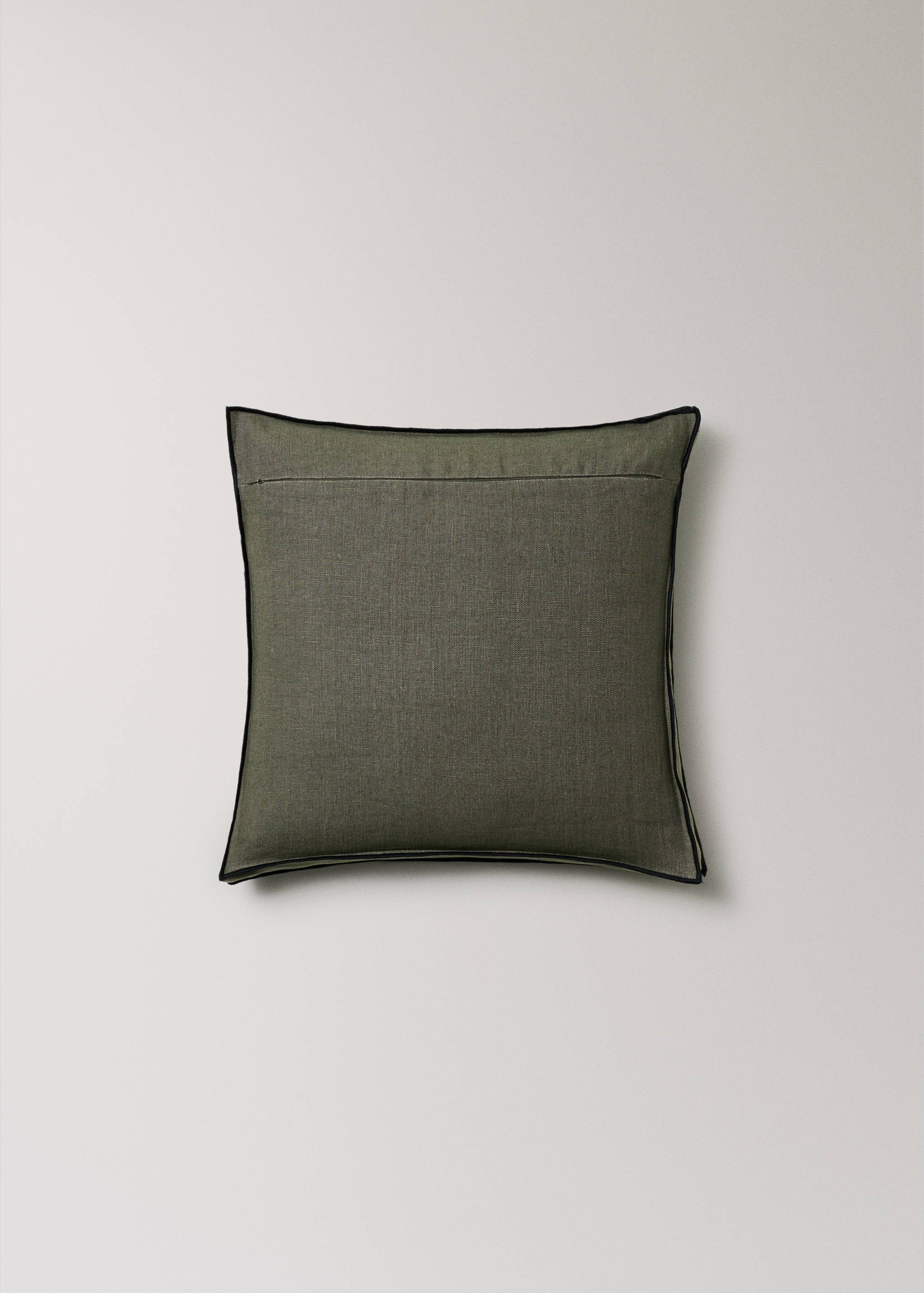Two-tone linen cushion cover 45x45 cm - Details of the article 1