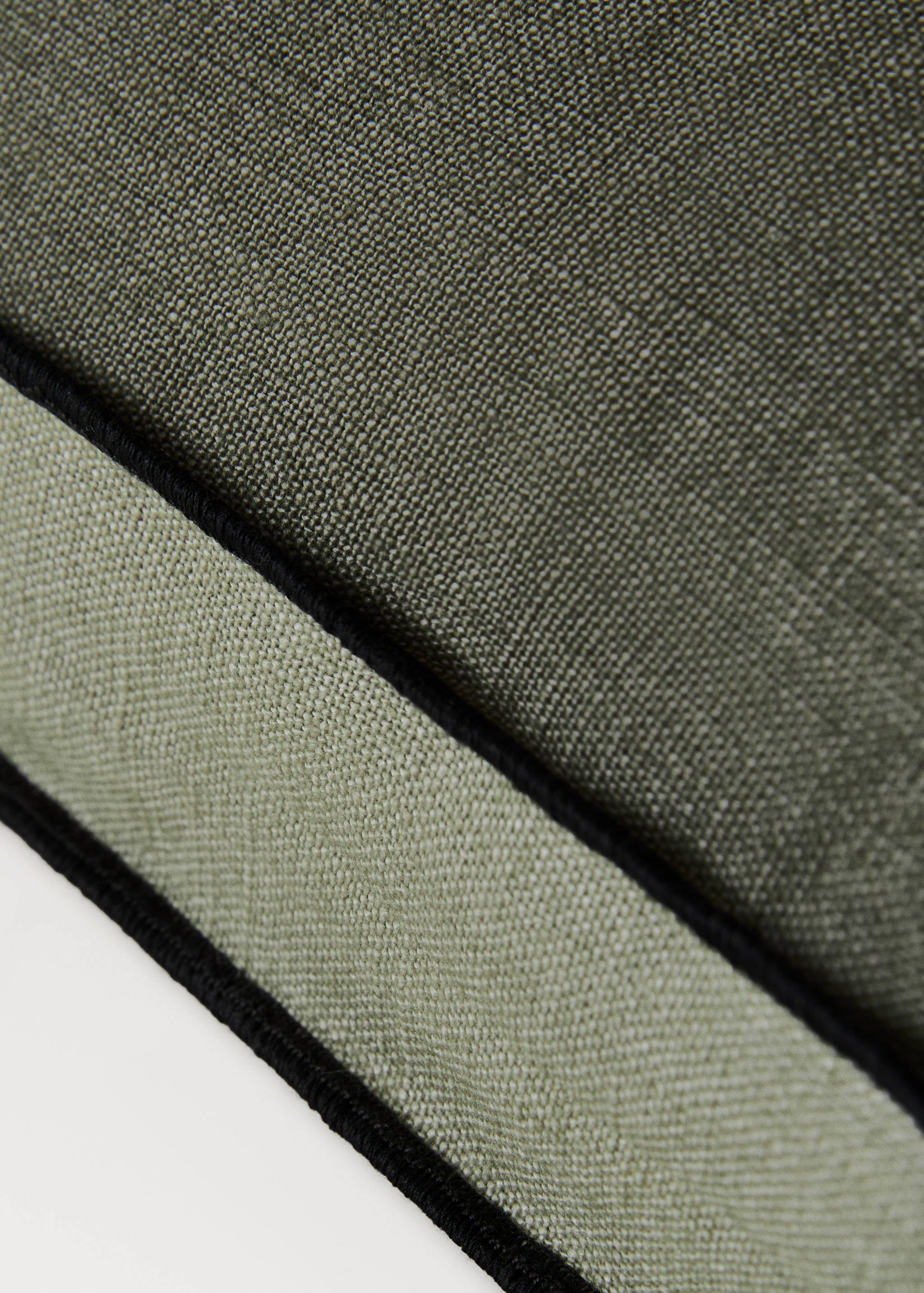 Two-tone linen cushion cover 45x45 cm - Details of the article 2