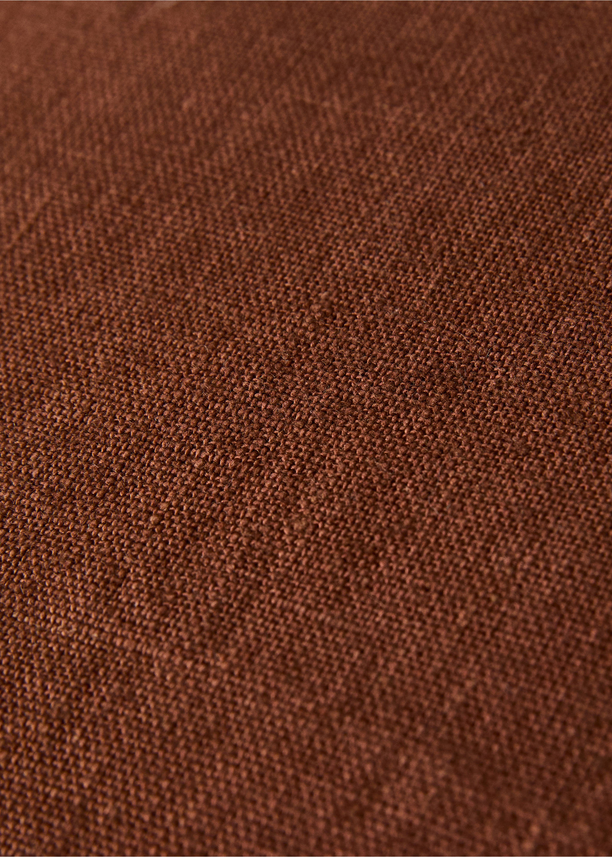 Two-tone linen cushion cover 45x45 cm - Details of the article 4, Russet. Ref: 17013317-00.
