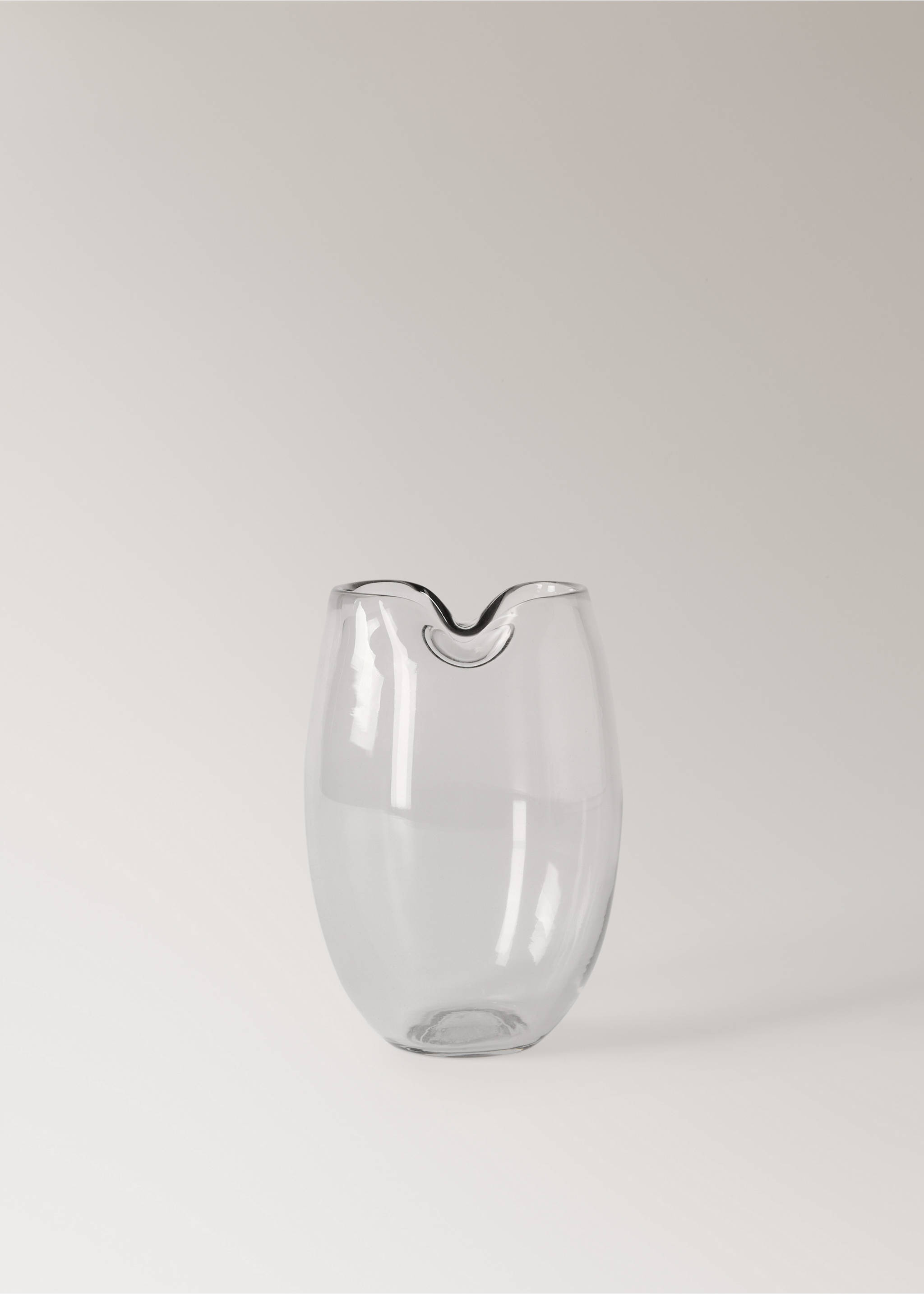 Irregular recycled glass vase - Article without model, Ice Grey. Ref: 17013323-00.