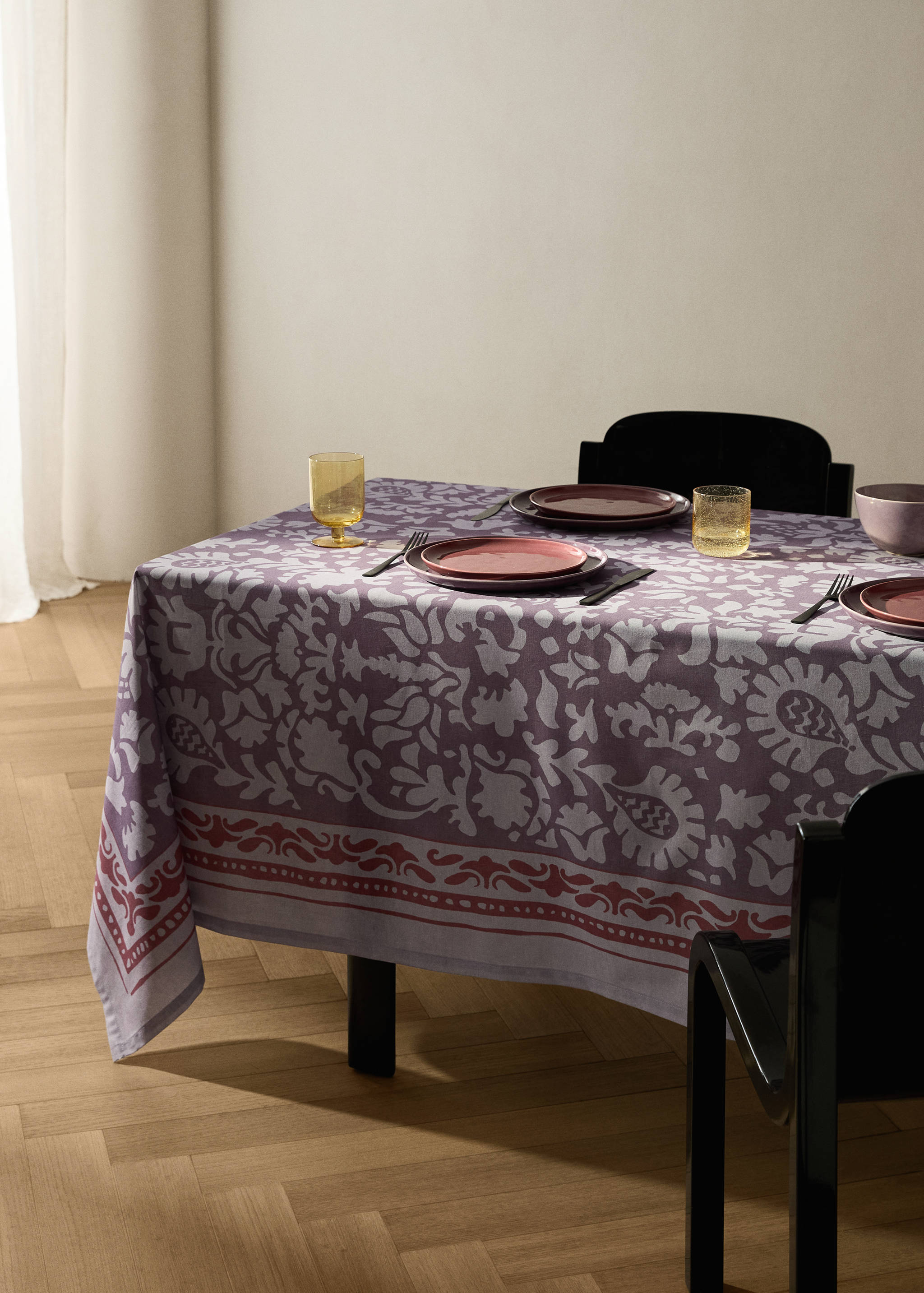 Printed canvas tablecloth for 8 to 10 diners - General plane