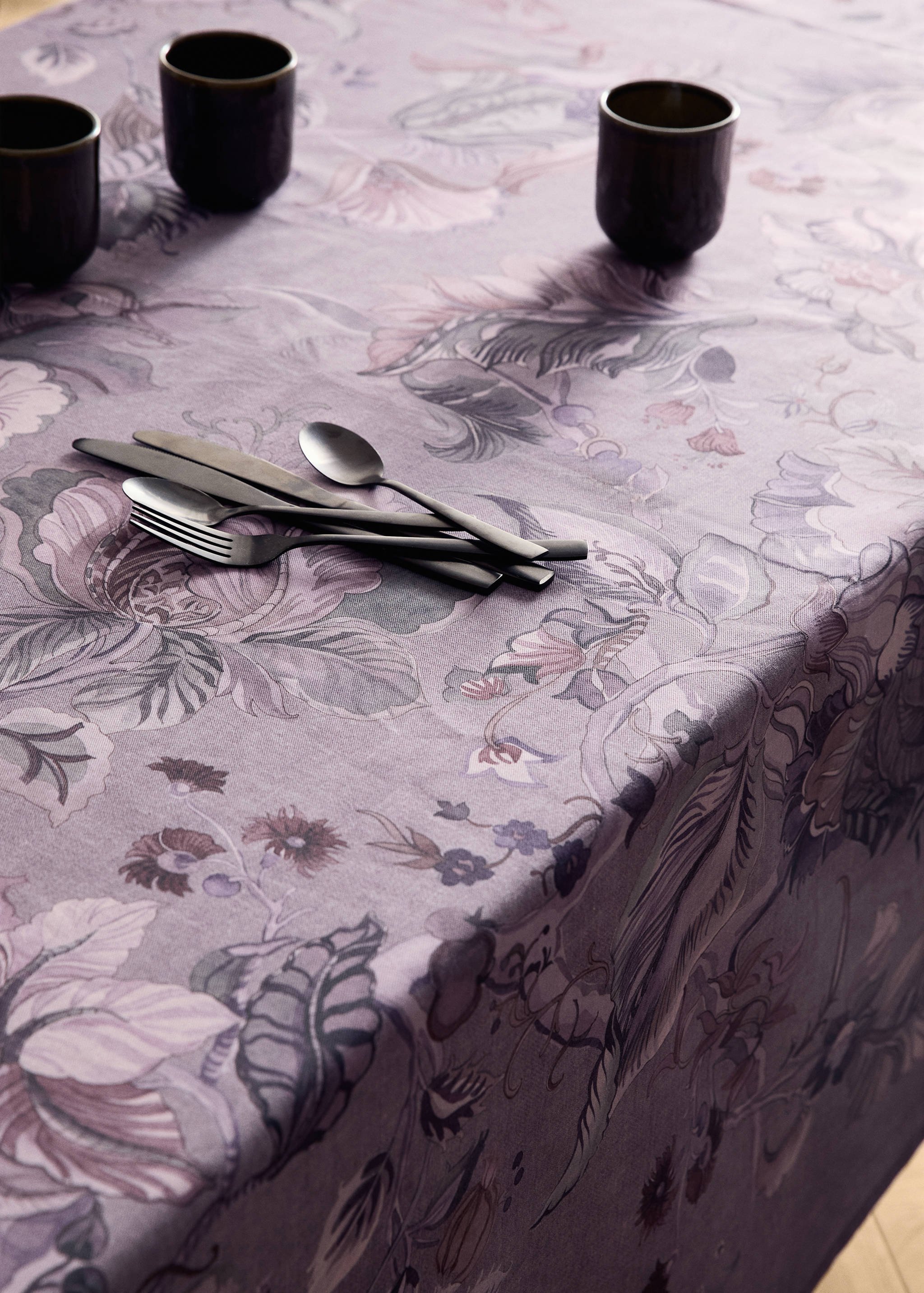 Nappe en coton motif floral pour 6 à 8 convives - Détail de l'article 7