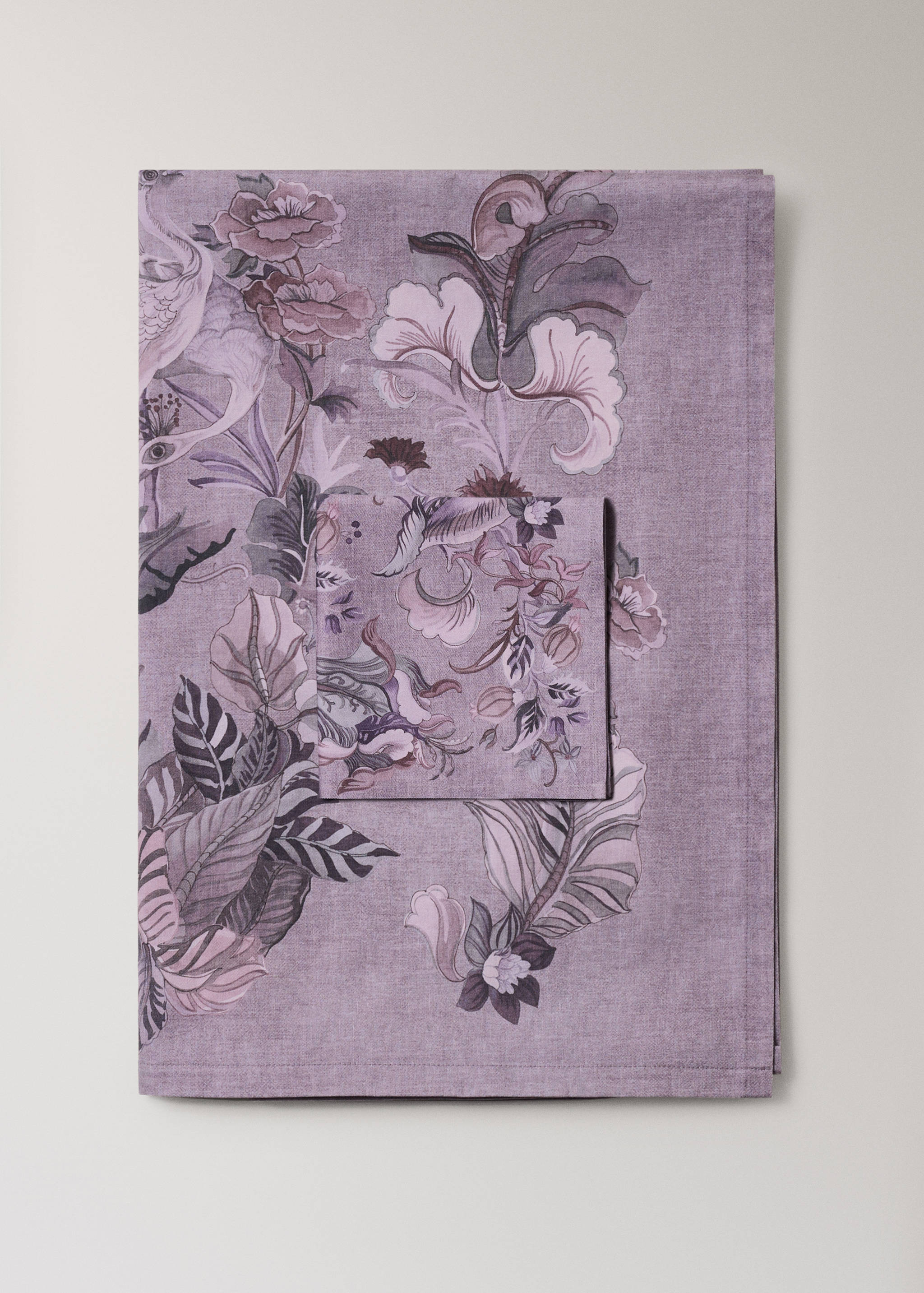 Nappe en coton motif floral pour 6 à 8 convives - Article sans modèle