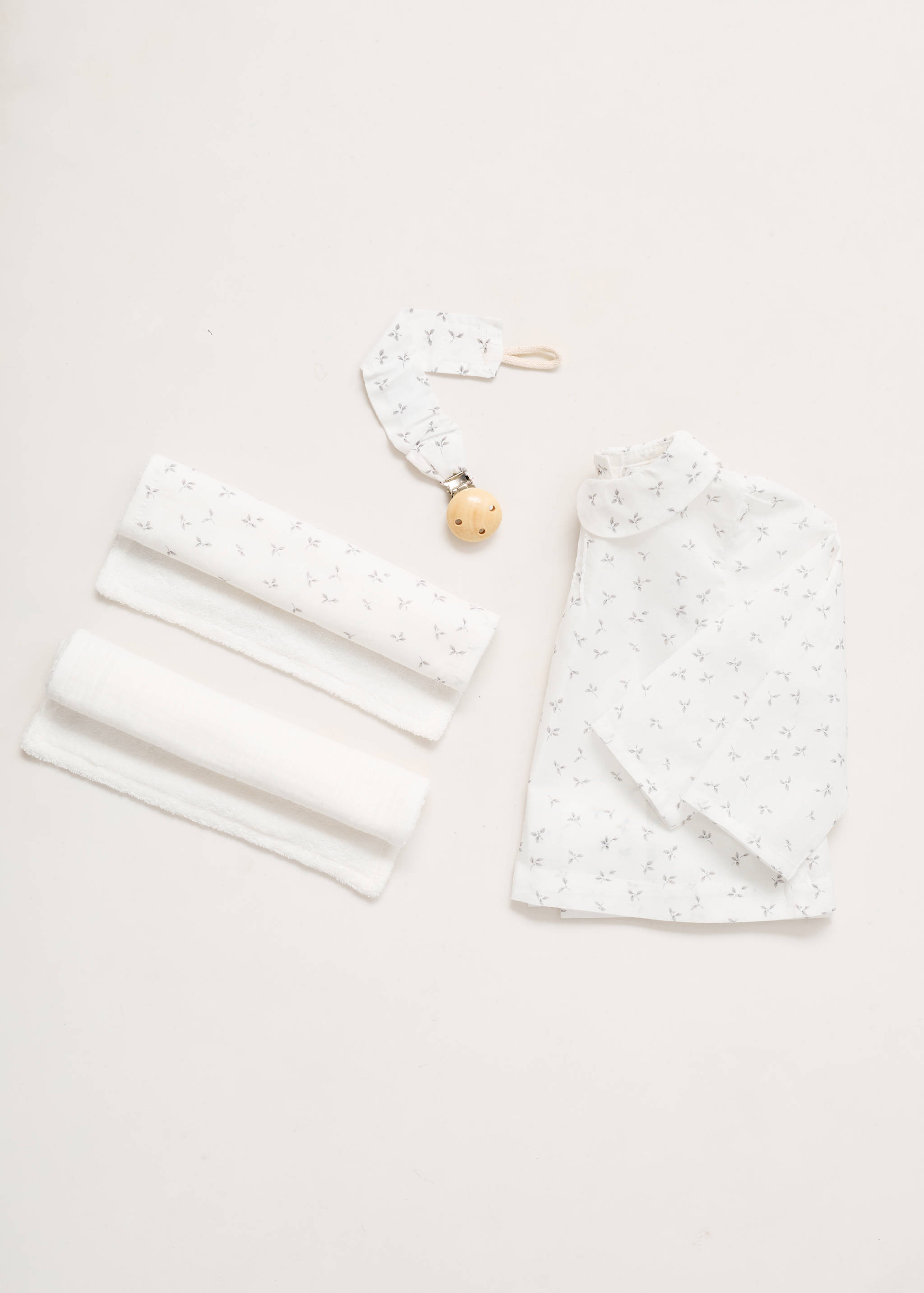 Floral print blouse - Details of the article 1, Off White. Ref: 17013798-00.