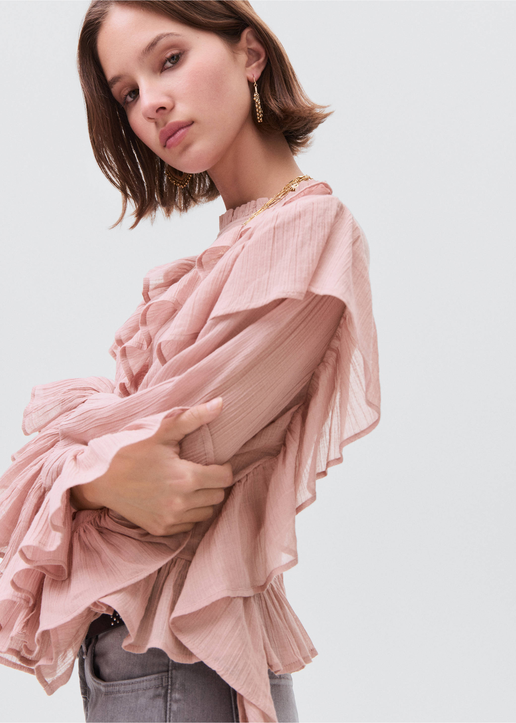 Ruffled blouse - Details of the article 2, Pink. Ref: 17014081-00.