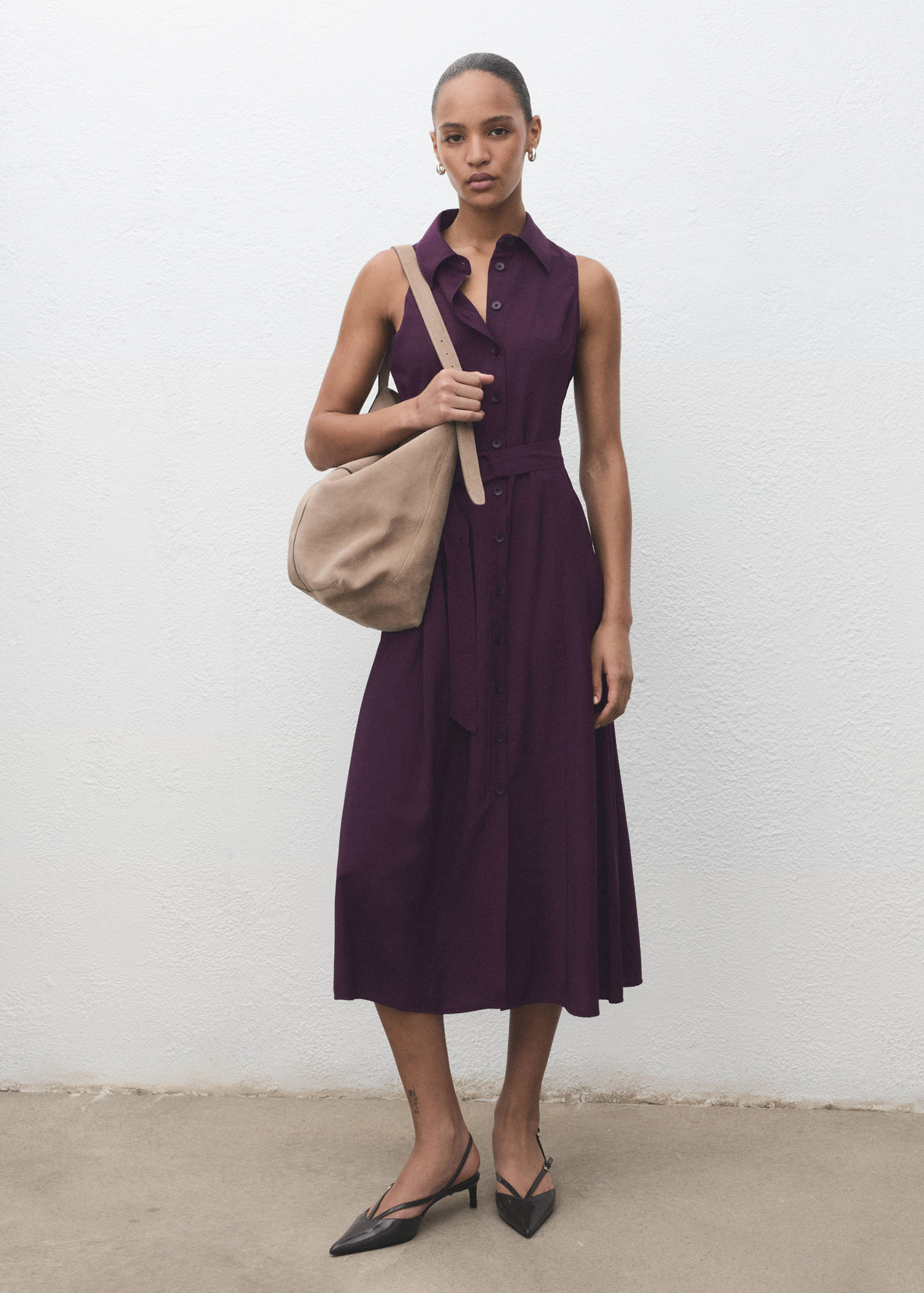 Hemdkleid mit Gürtel - Allgemeine Ansicht