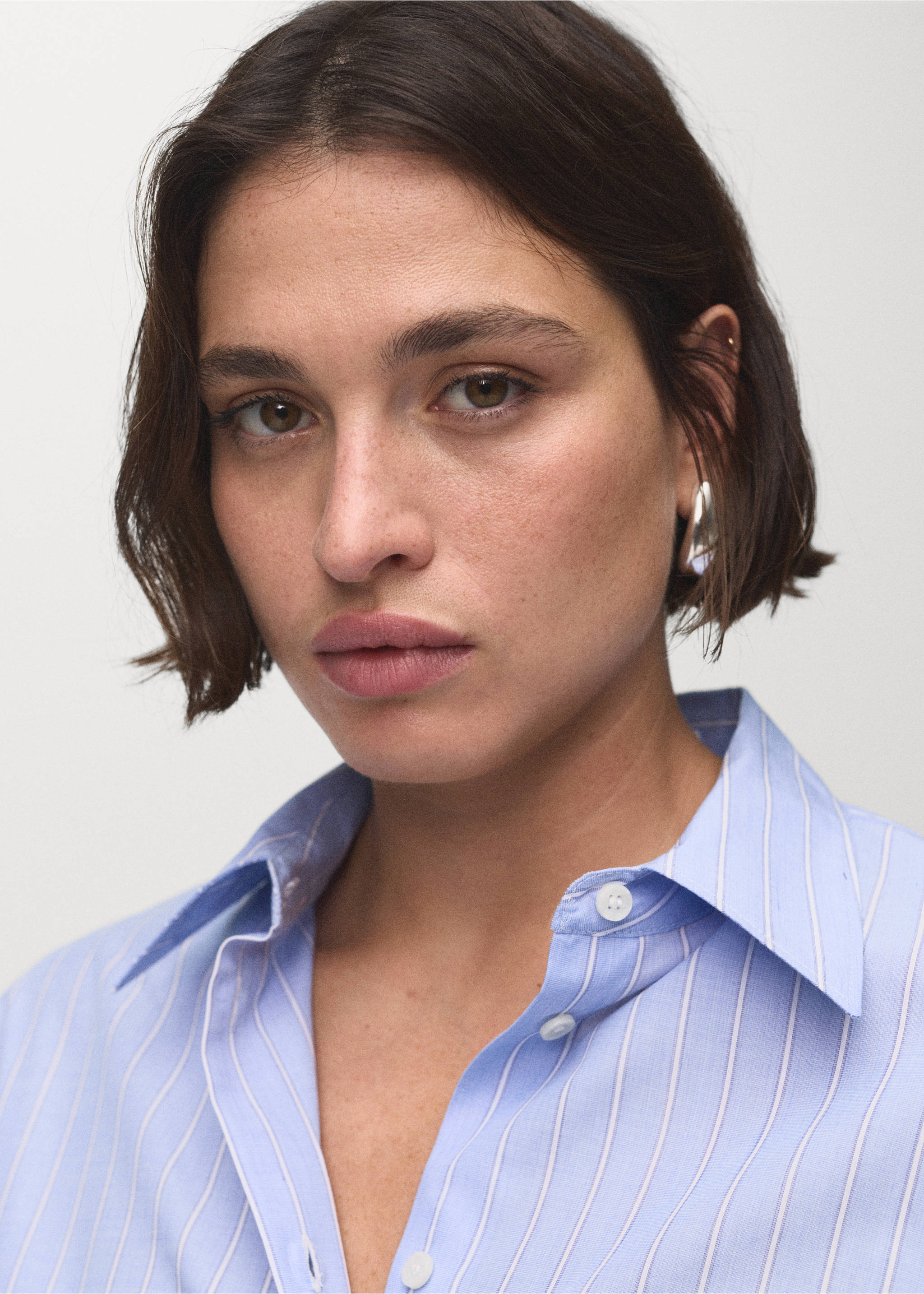 Cotton and lyocell blend straight shirt - Details of the article 4, Sky Blue. Ref: 17014088-00.
