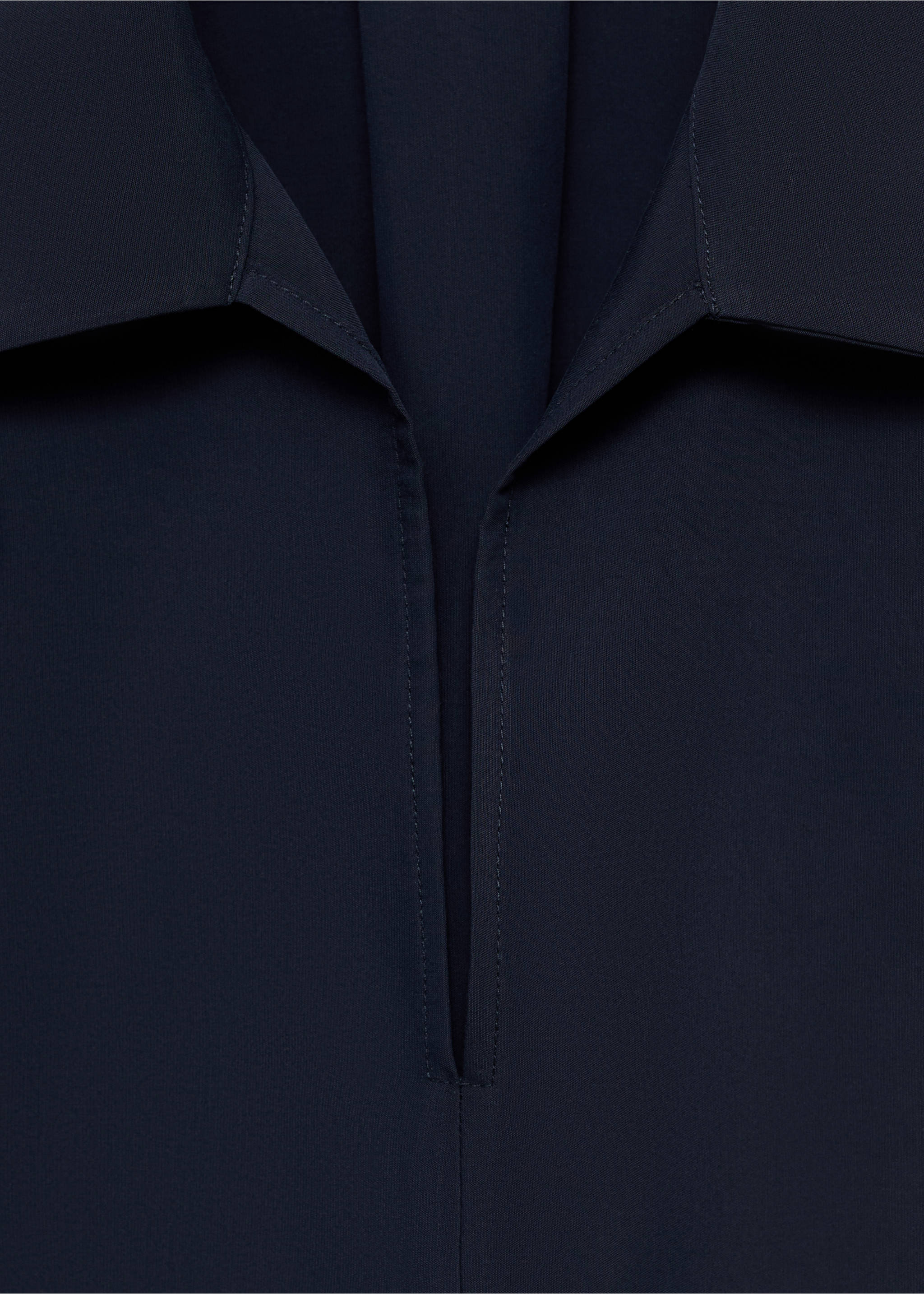 Oversize-Hemd mit Dreiviertelärmeln - Detail des Artikels 8, Marineblau. Ref: 17014091-00.