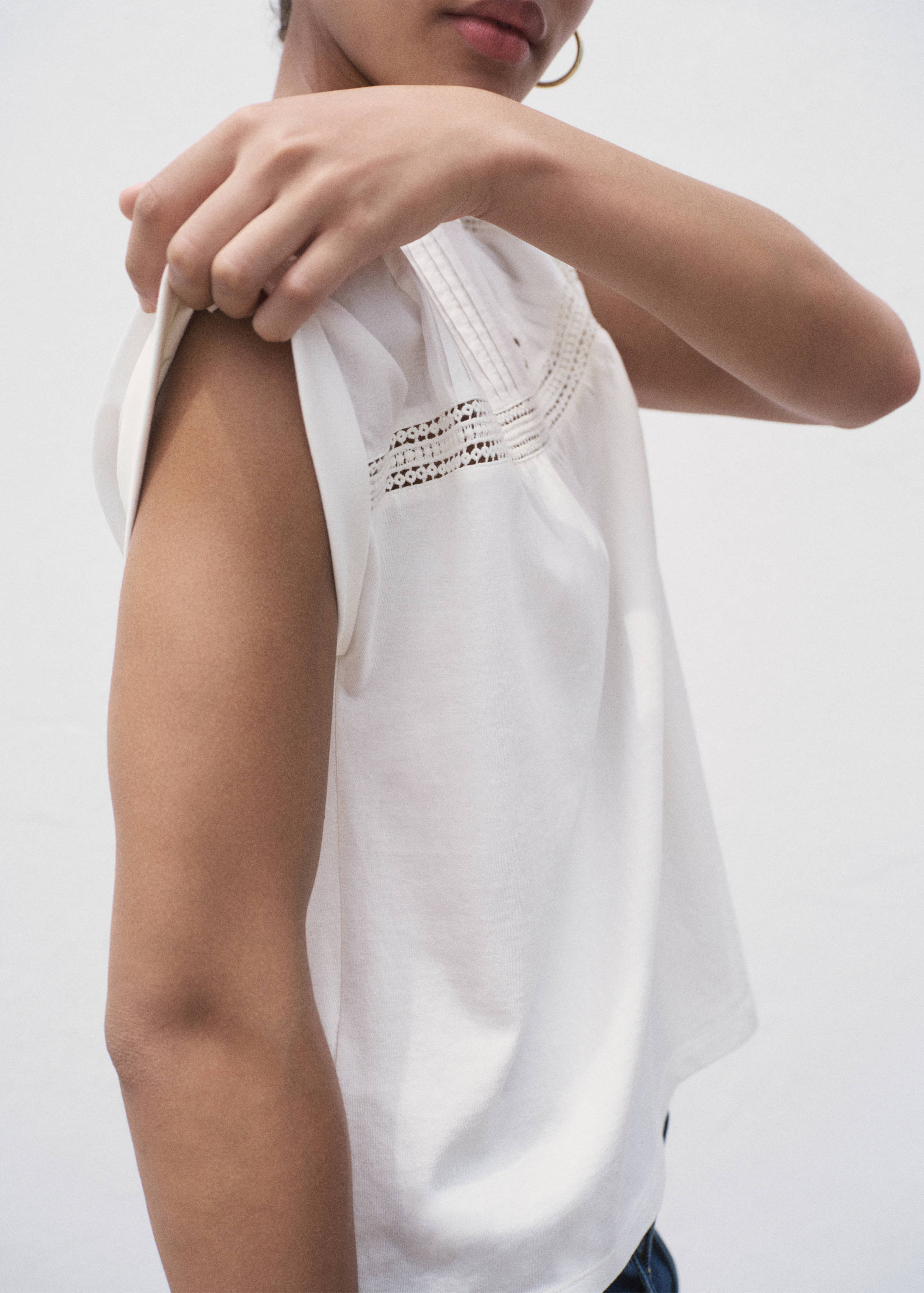 Cotton t-shirt with openwork detail - Details of the article 1