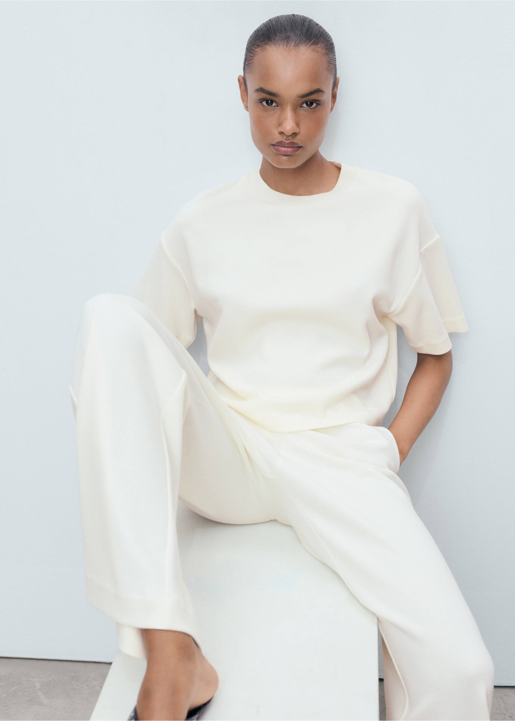 T-shirt coton manches courtes - Plan moyen, Écru. Ref: 17014099-00.
