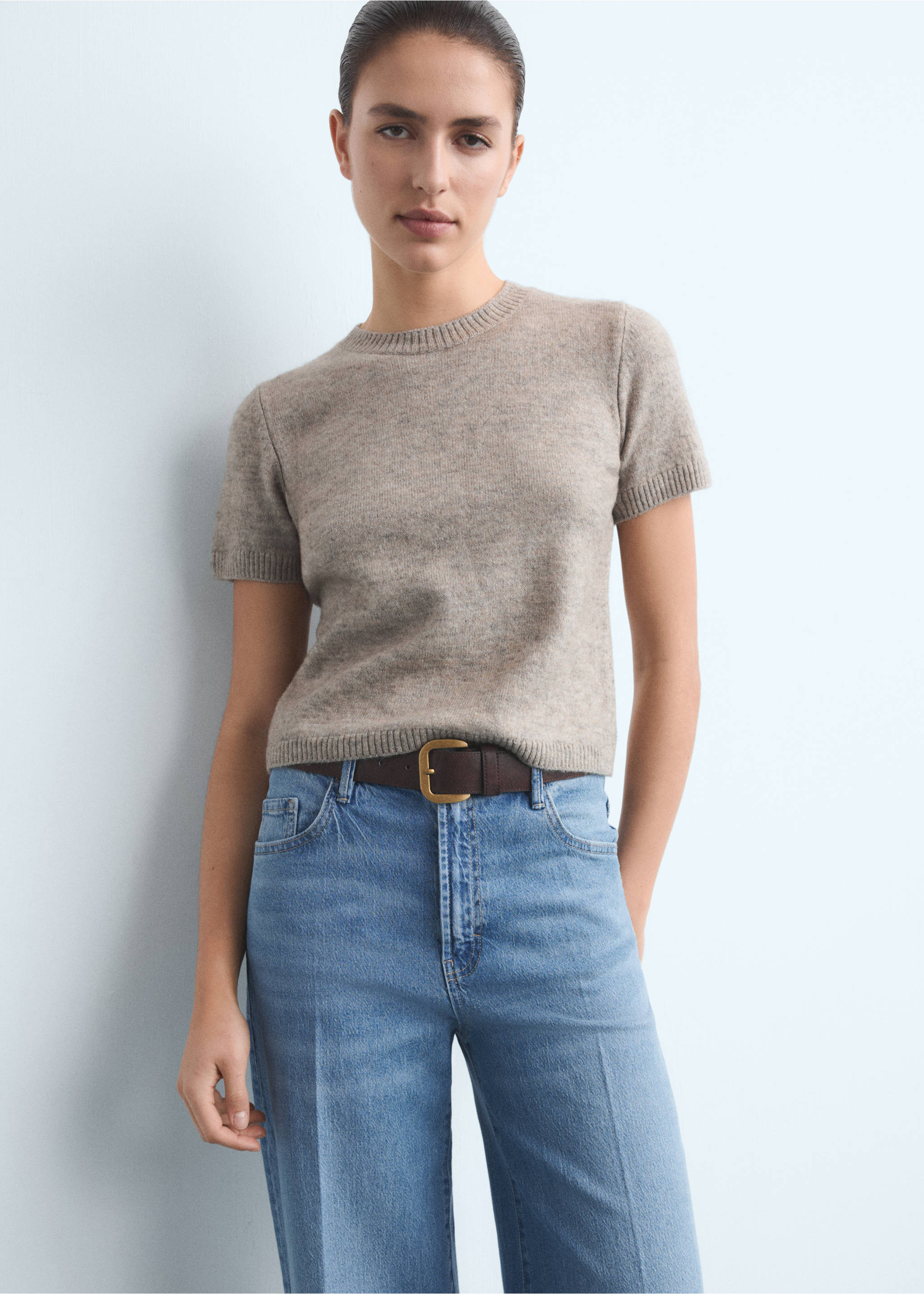 High-waisted wideleg jeans - Details of the article 1, Medium Blue. Ref: 17014101-00.