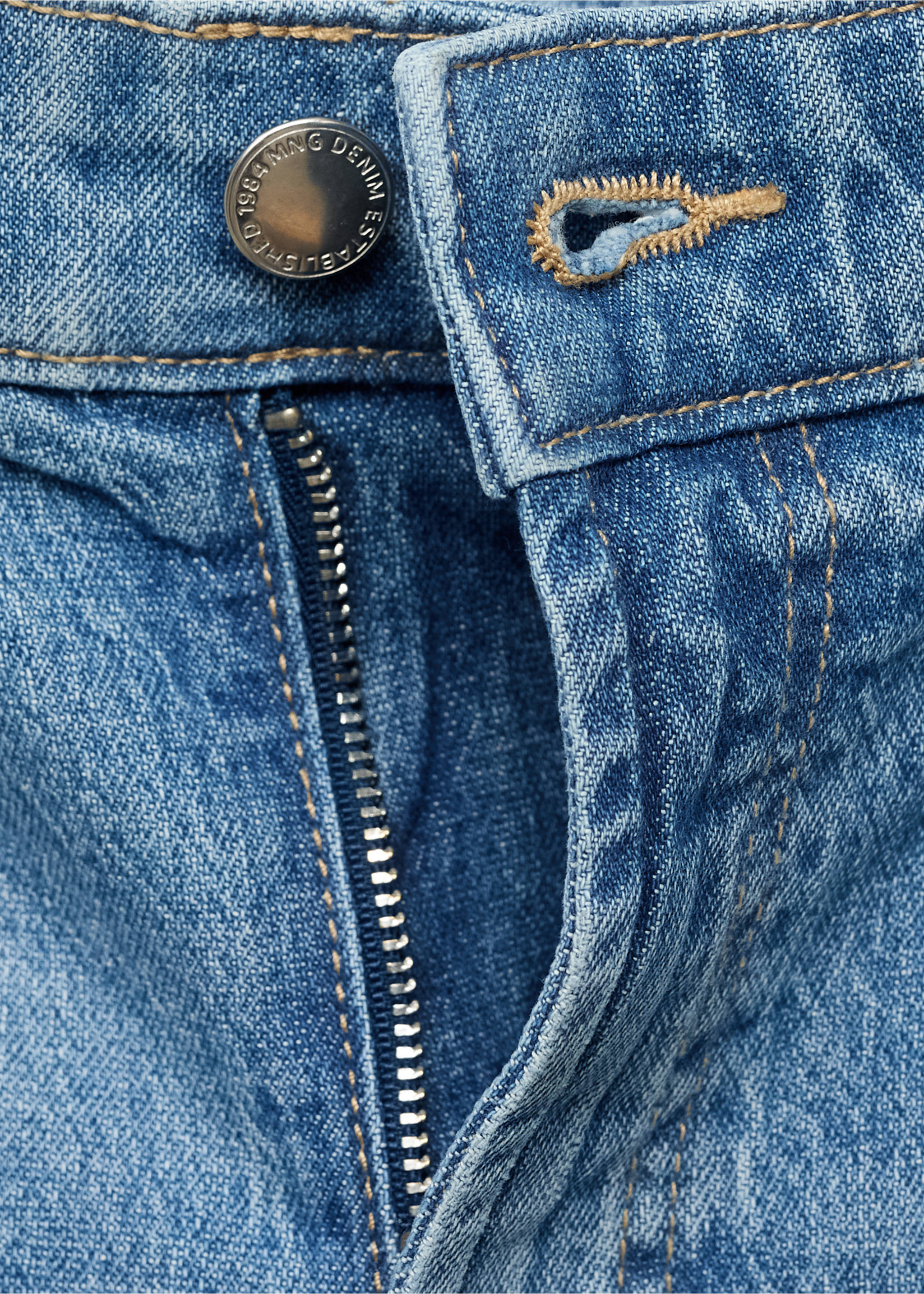 High-waisted wideleg jeans - Details of the article 0, Medium Blue. Ref: 17014101-00.