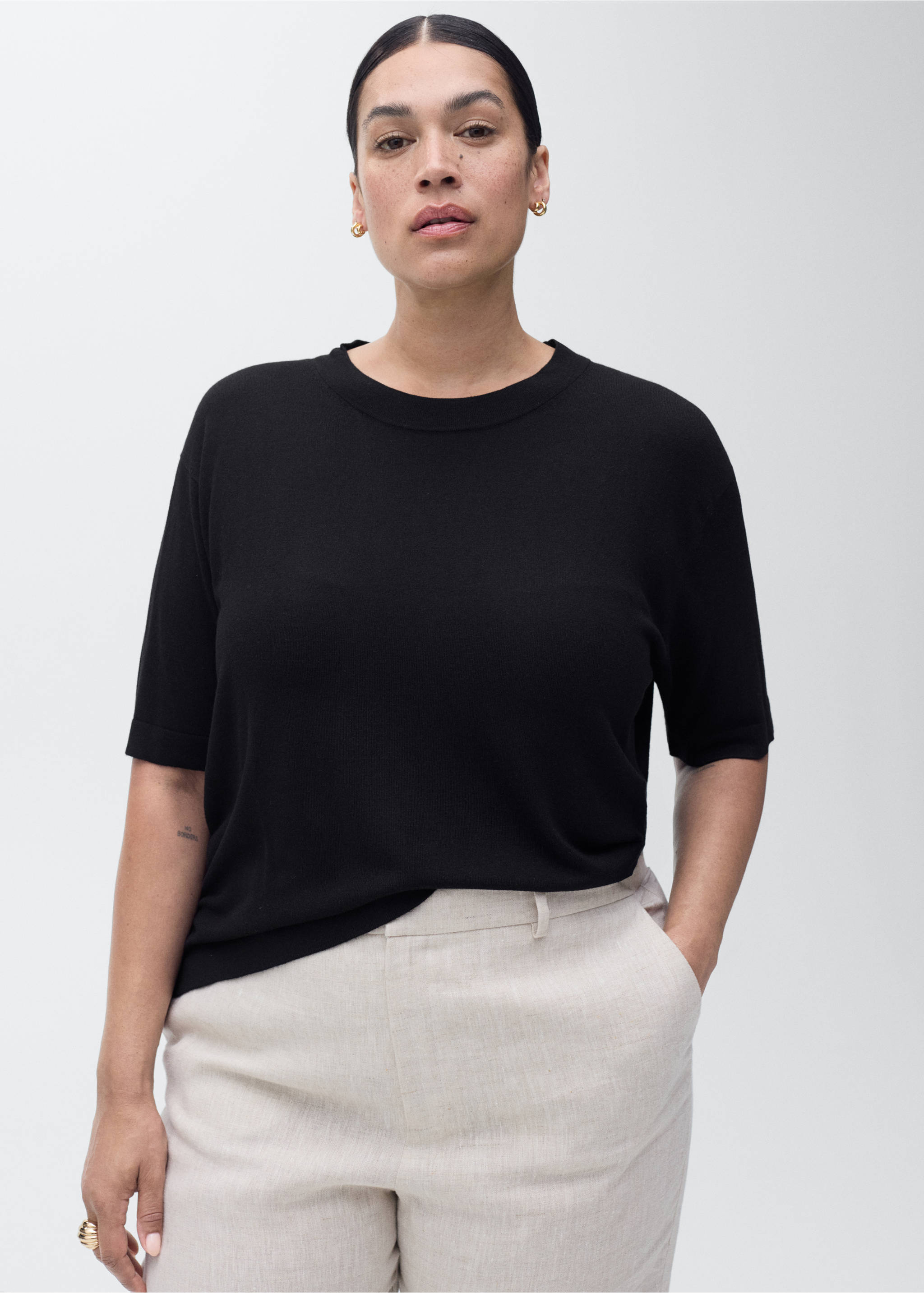 Pull-over maille fine manches courtes - Détail de l'article 5, Noir. Ref: 17014104-00.