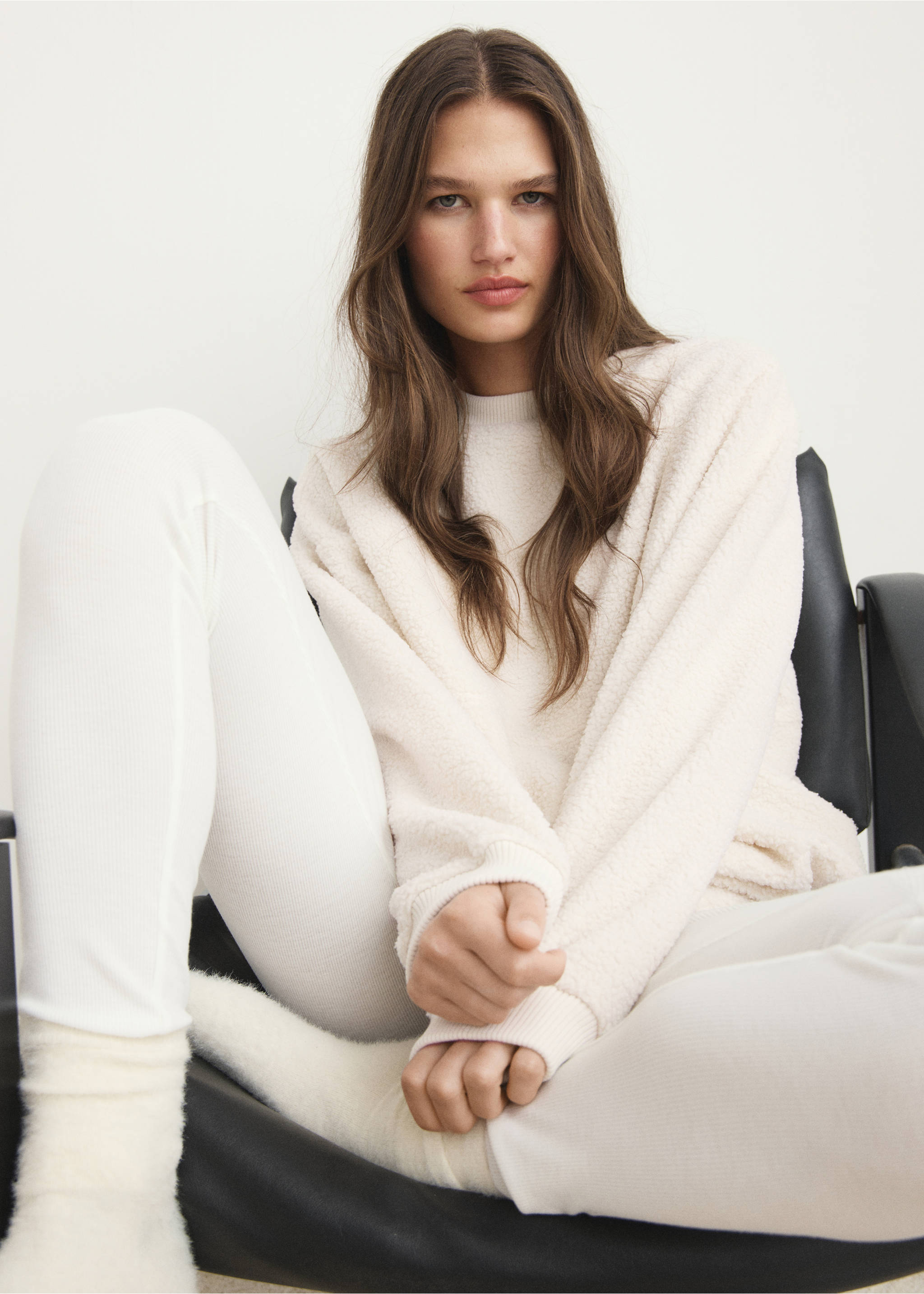 Shearling pyjama sweatshirt - Details of the article 2, Ivory White. Ref: 17014106-00.