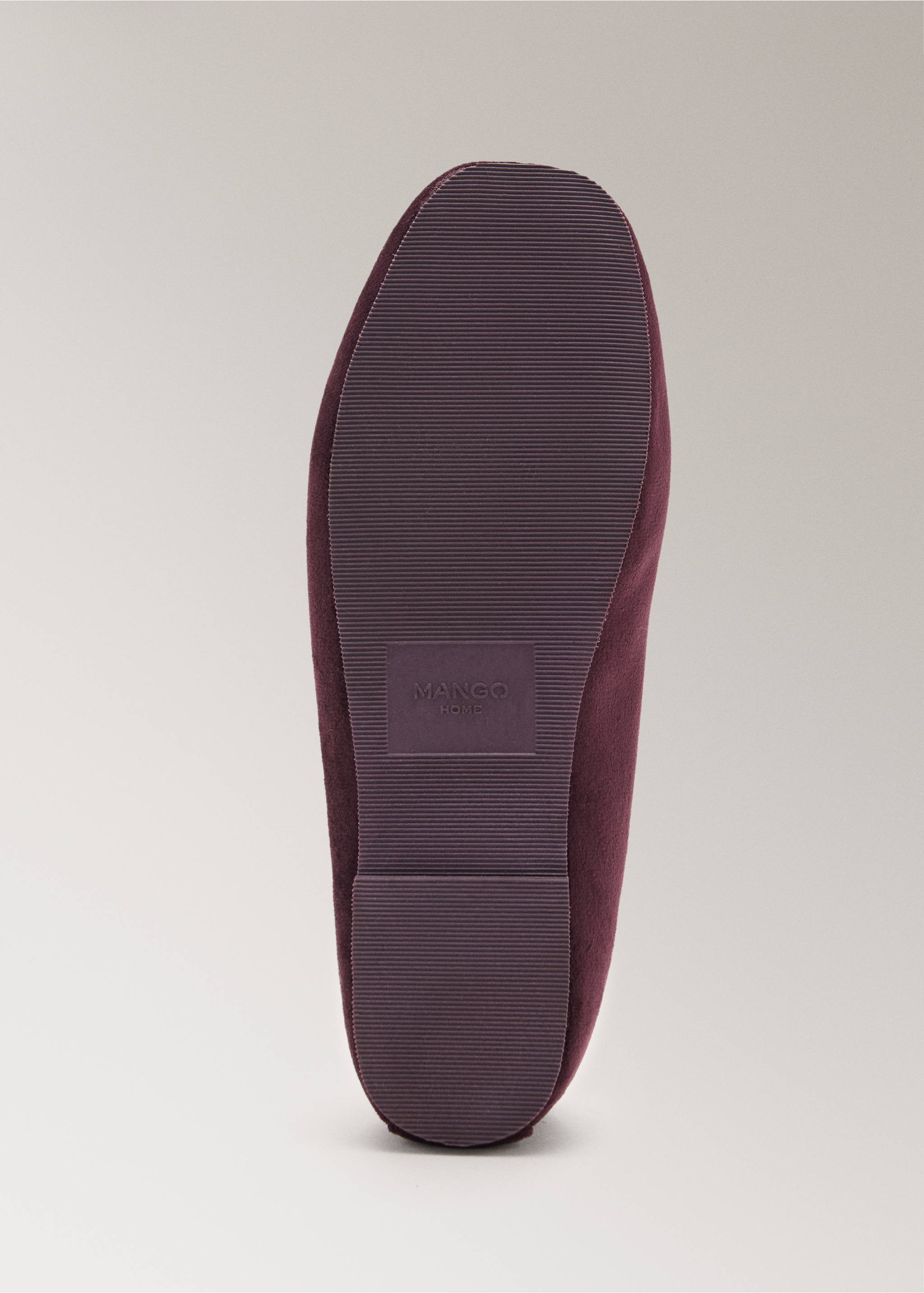 Velour-Pantoffel mit Piping - Detail des Artikels 3, Brombeere. Ref: 17014107-00.