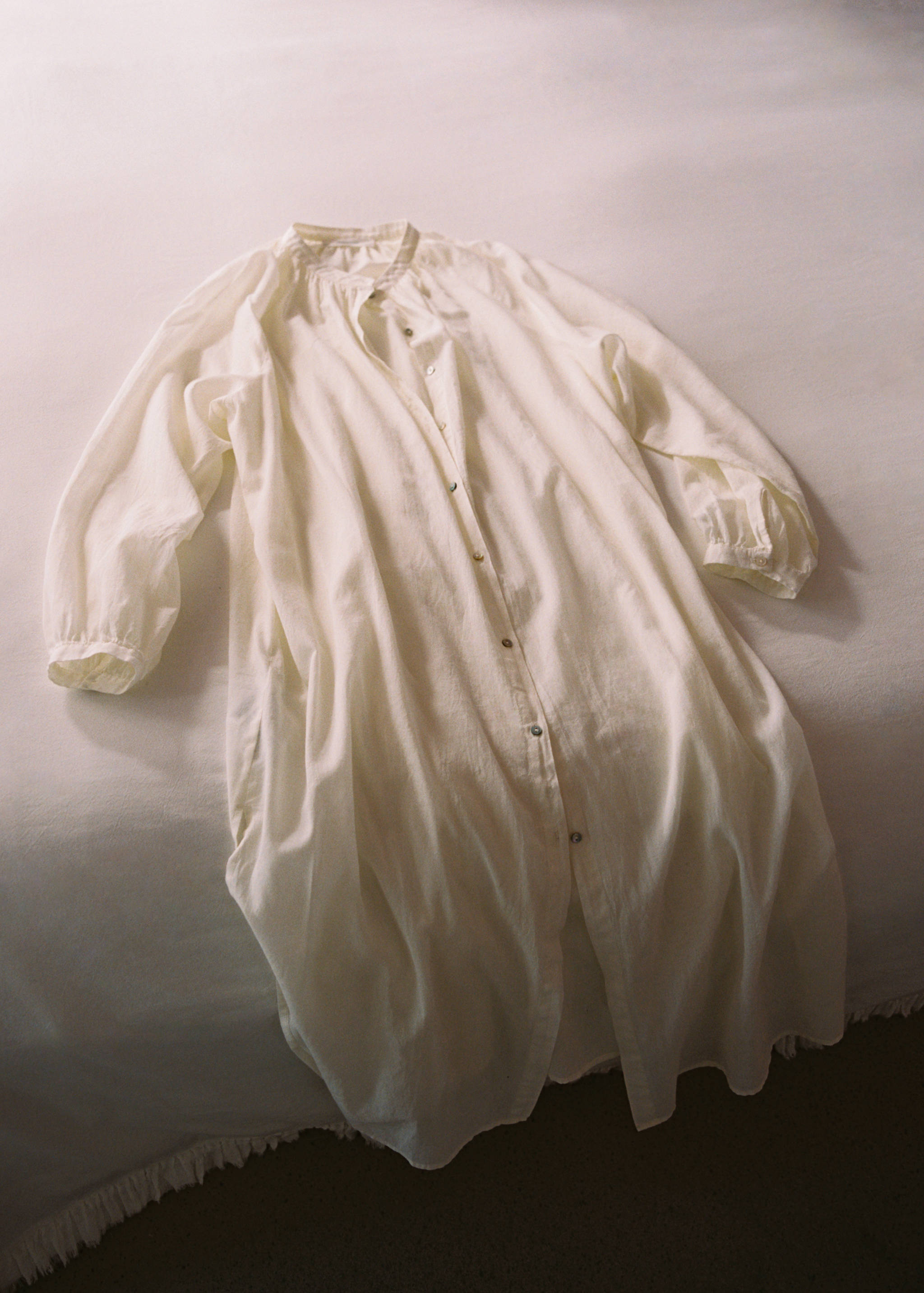 Cotton tunic with buttons - Details of the article 6