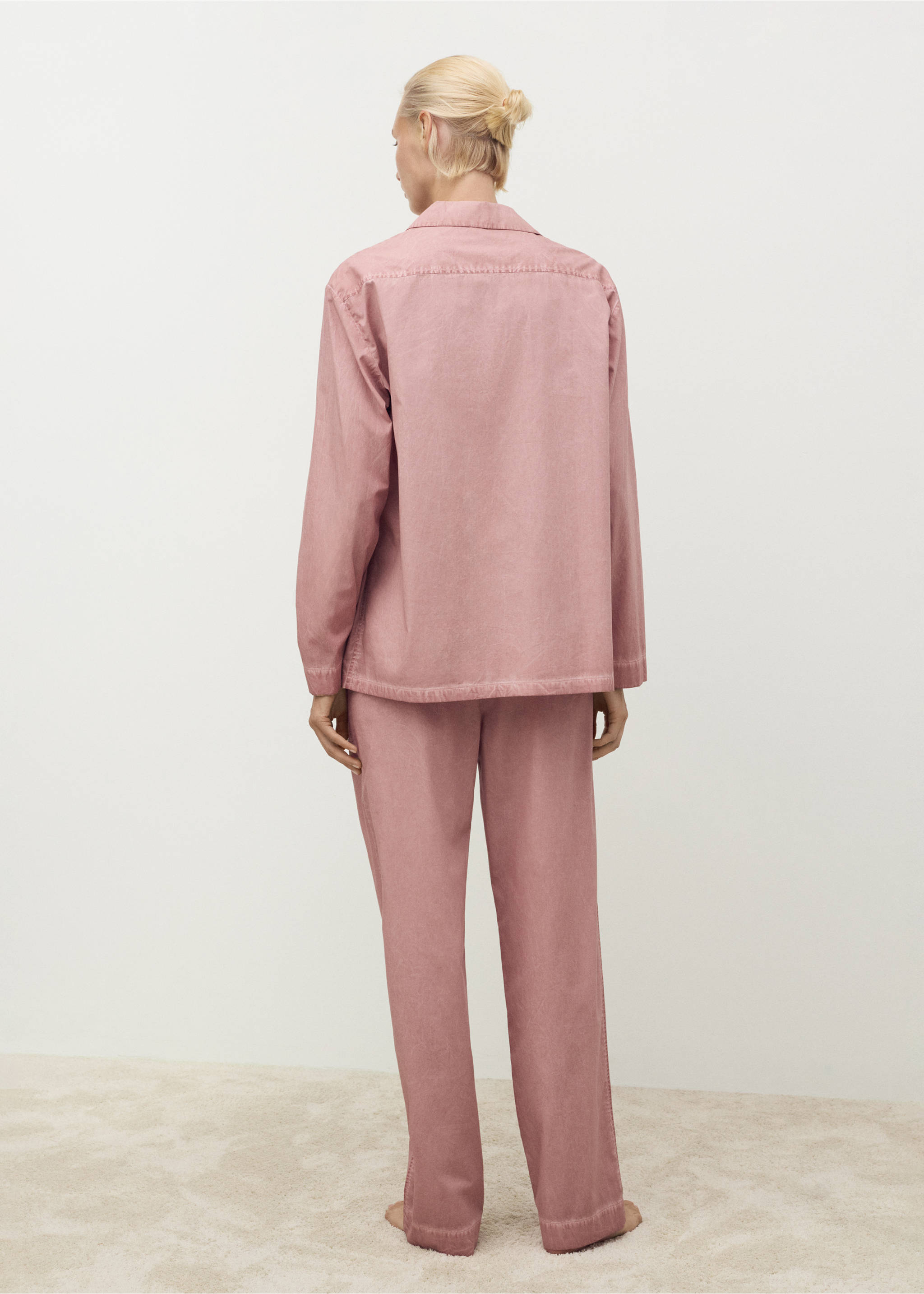 Garment-dyed cotton long trousers - Reverse of the article, Medium Pink. Ref: 17014112-00.