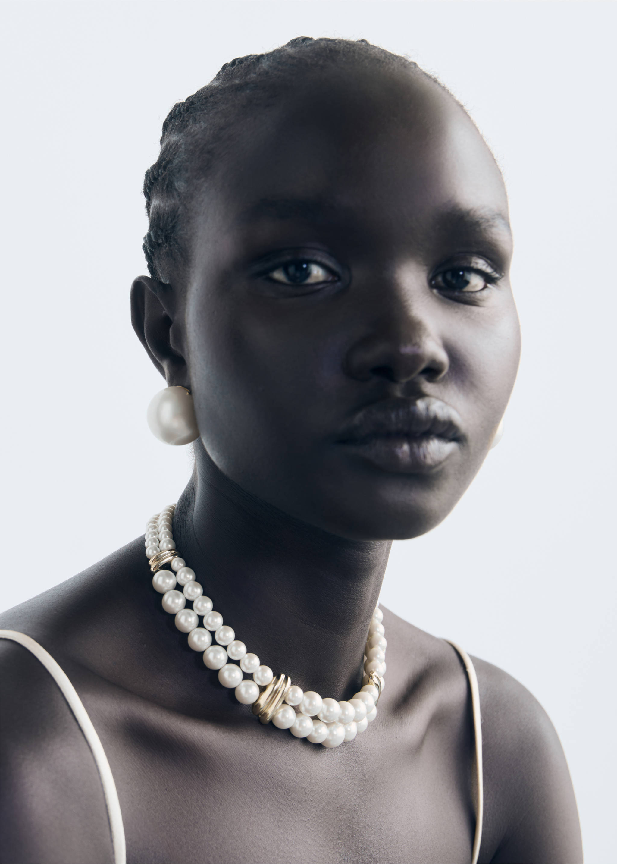 Pearl earrings - General plane, White. Ref: 17014124-00.