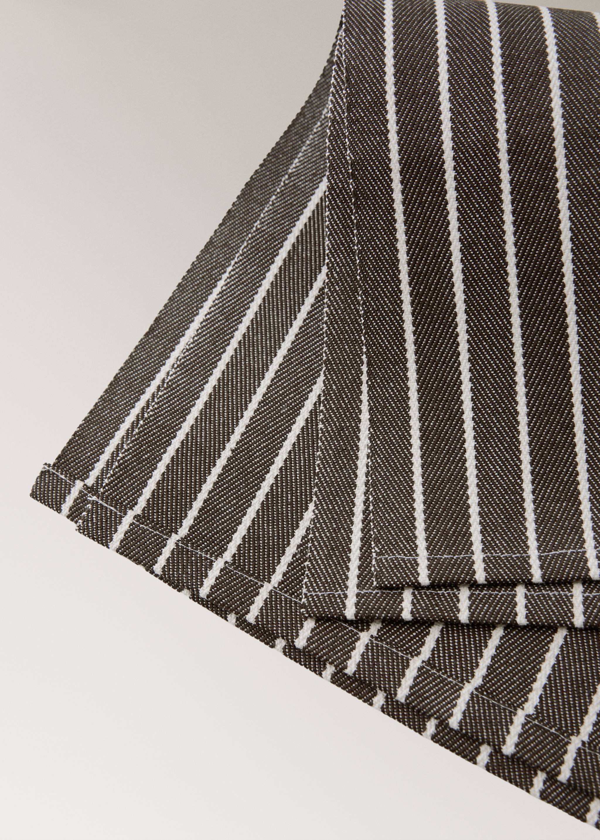 Cotton striped placemats - Details of the article 2