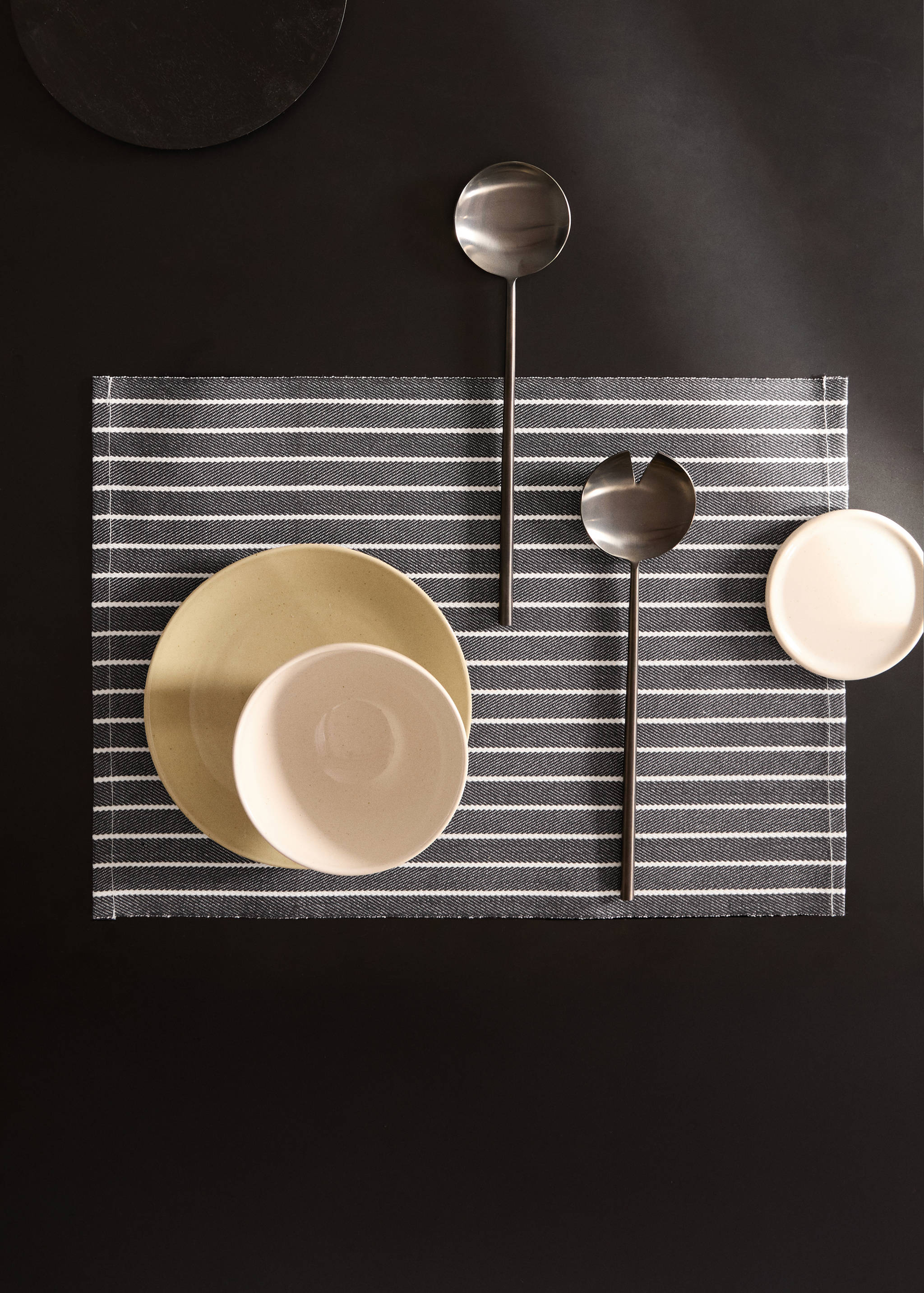 Cotton striped placemats - General plane