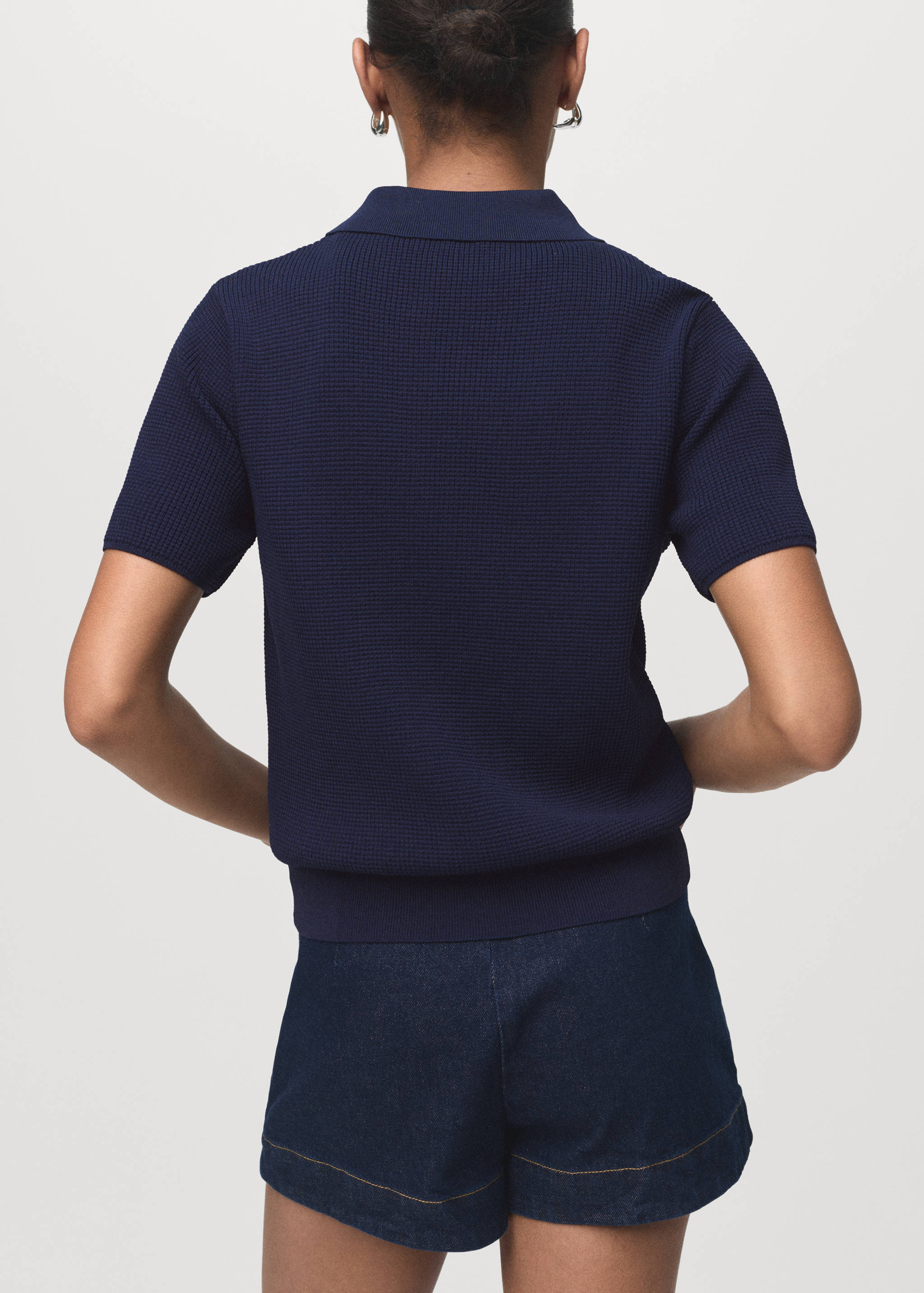 Shirt collar sweater - Reverse of the article