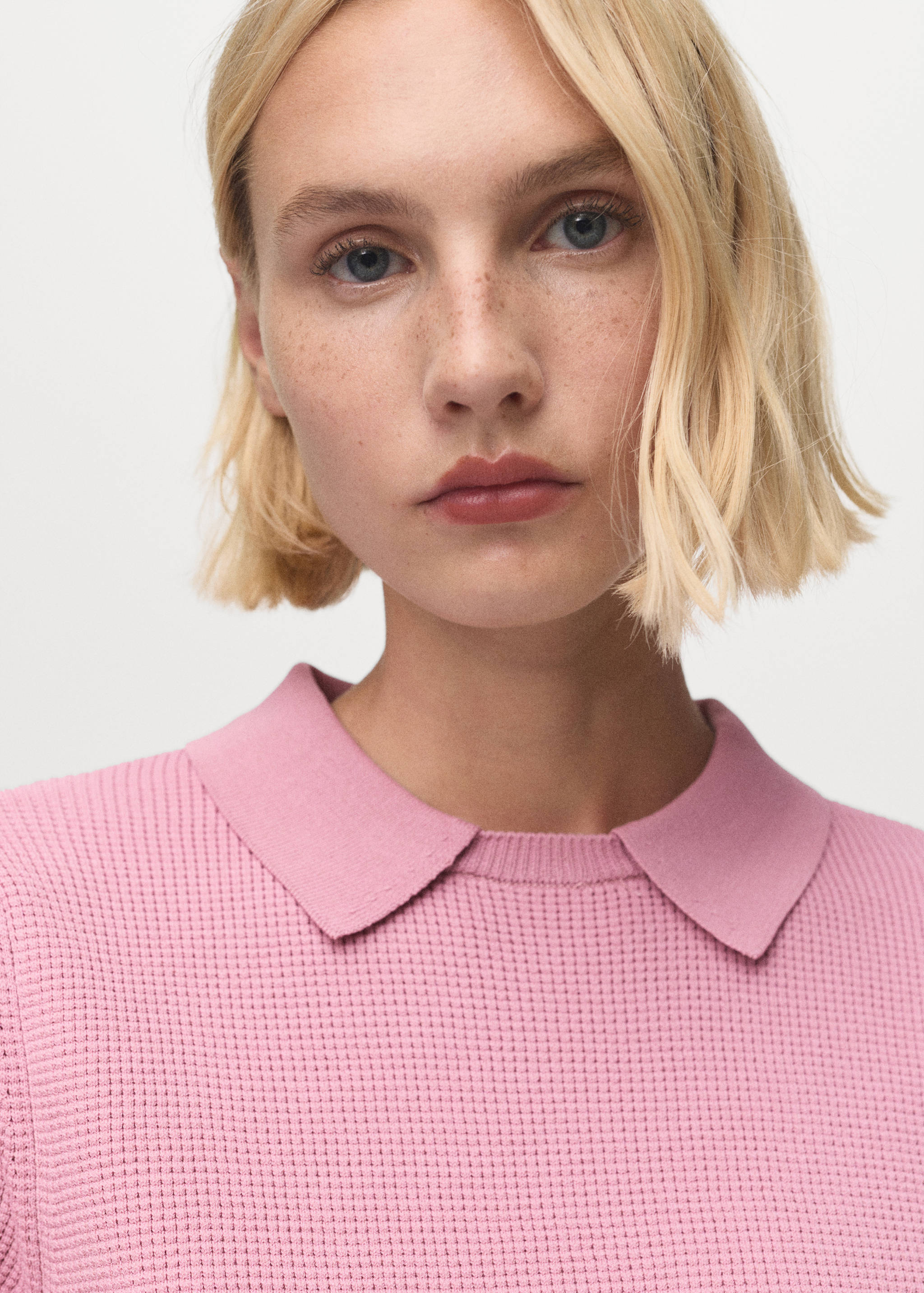 Shirt collar sweater - Details of the article 1