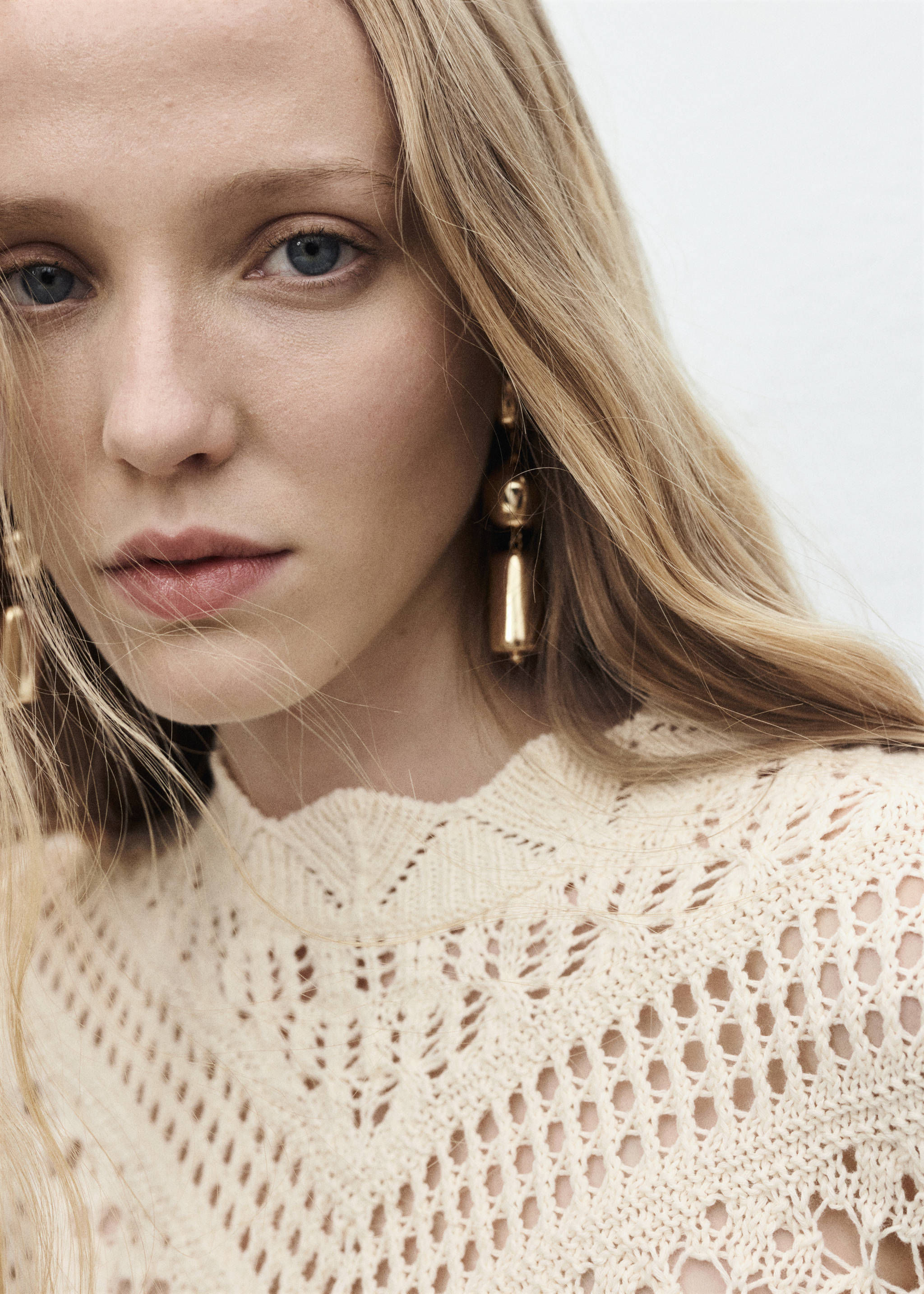 Knitted sweater with openwork details - Details of the article 1