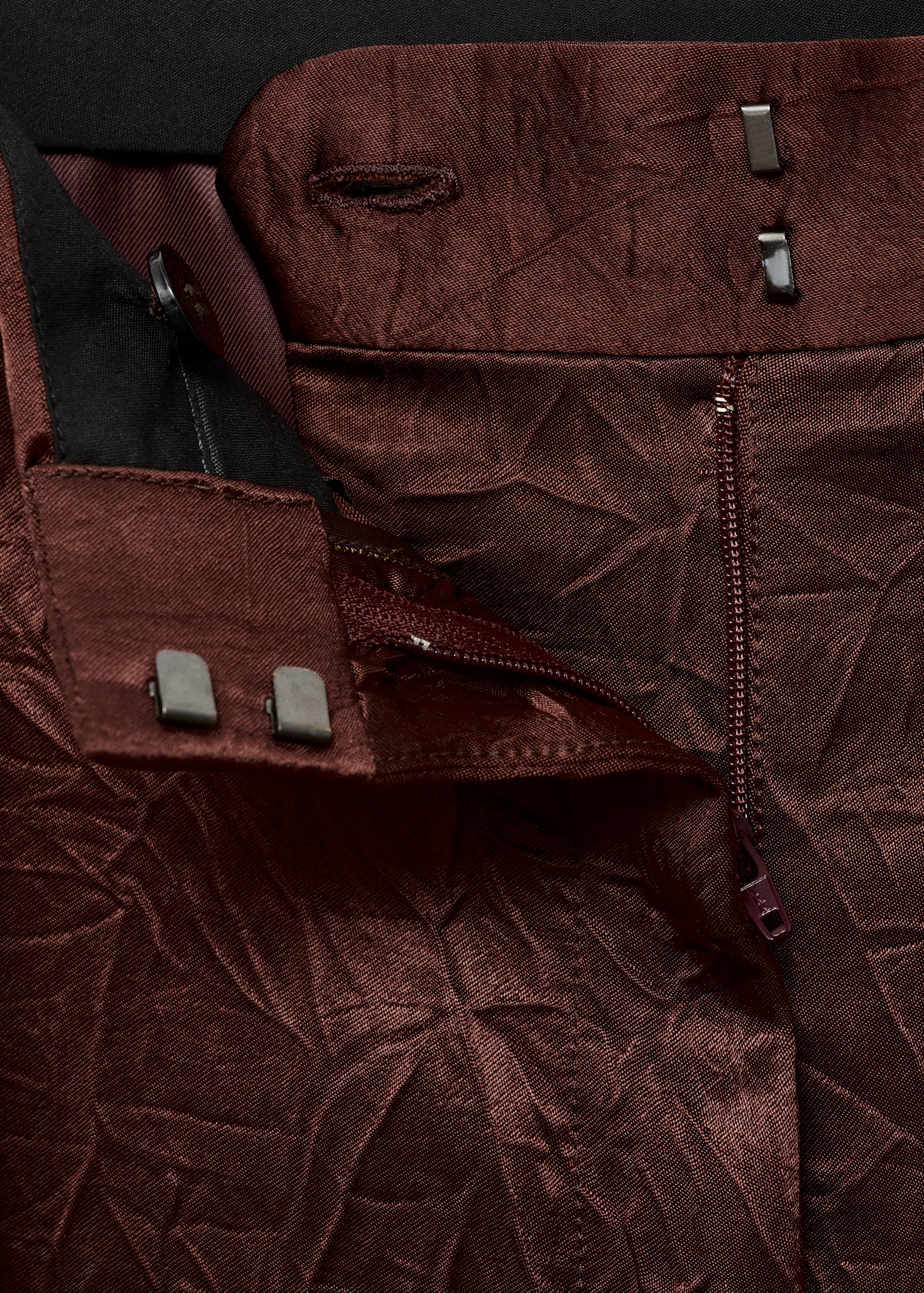 Straight-leg crinkled-effect trousers - Details of the article 8