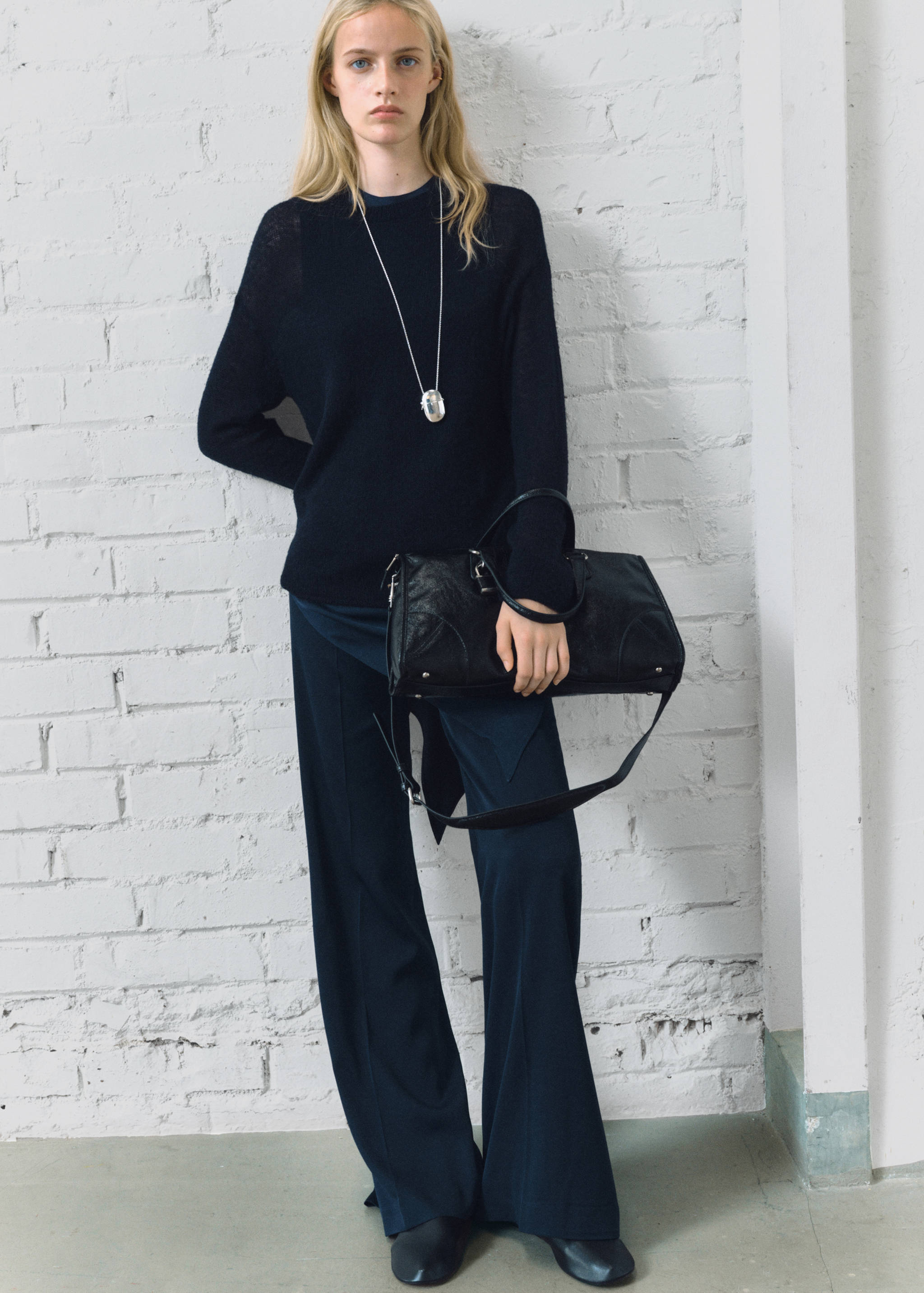 Long flared trousers - General plane