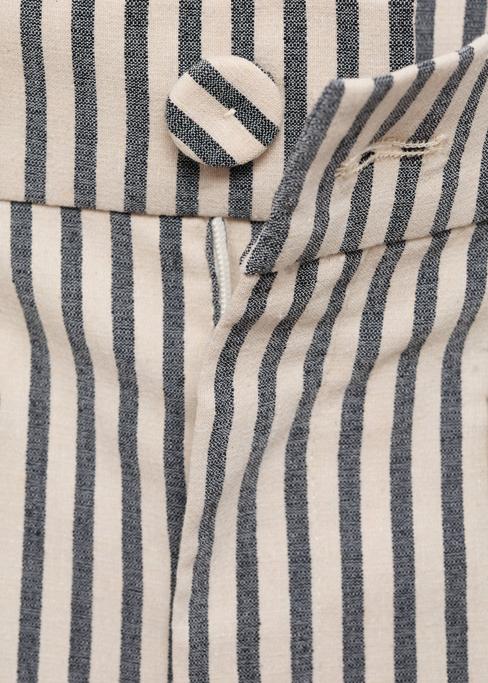 Striped trousers with pockets - Details of the article 8