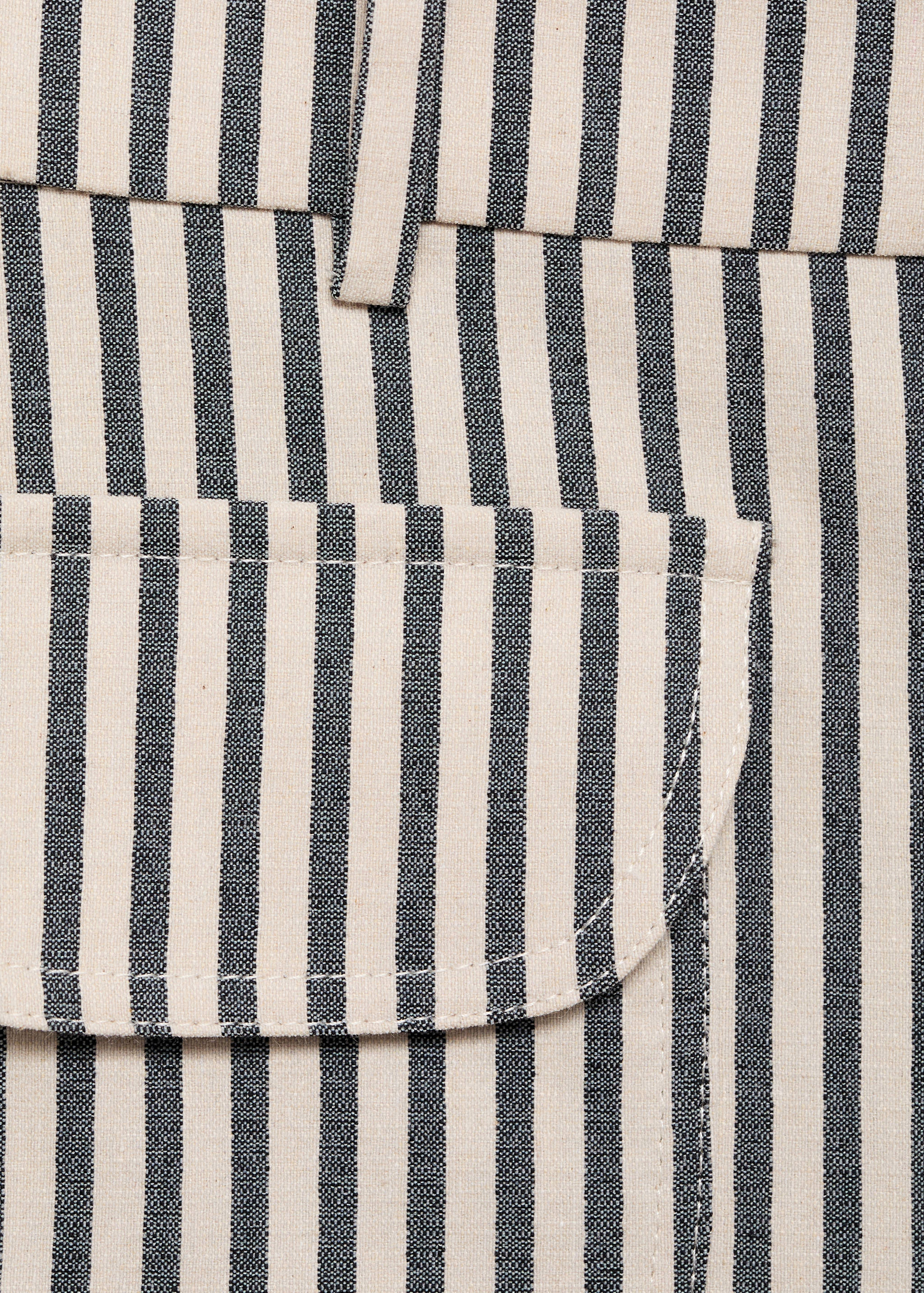 Striped trousers with pockets - Details of the article 0