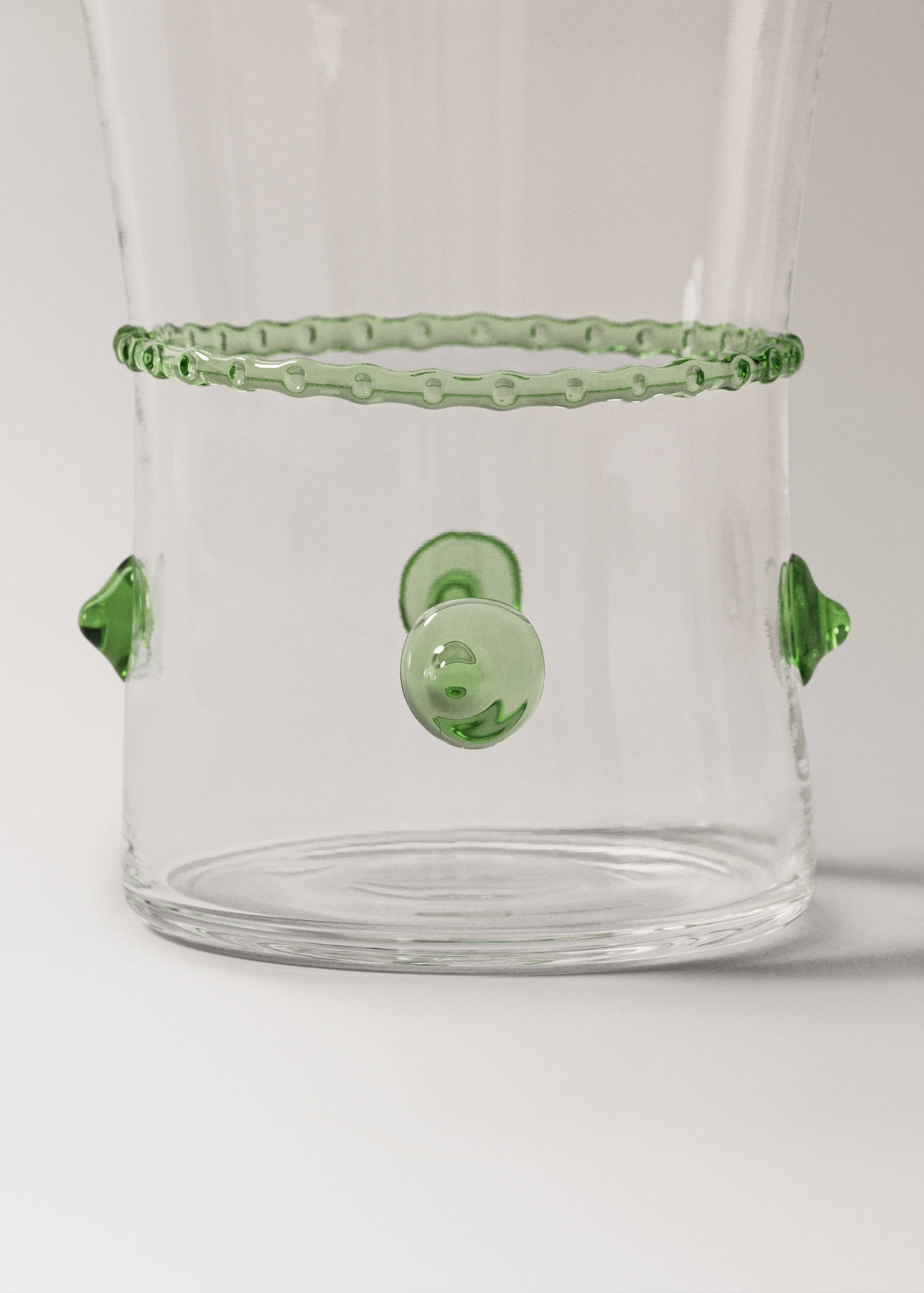 Borosilicate glass vase with spiral relief - Details of the article 2