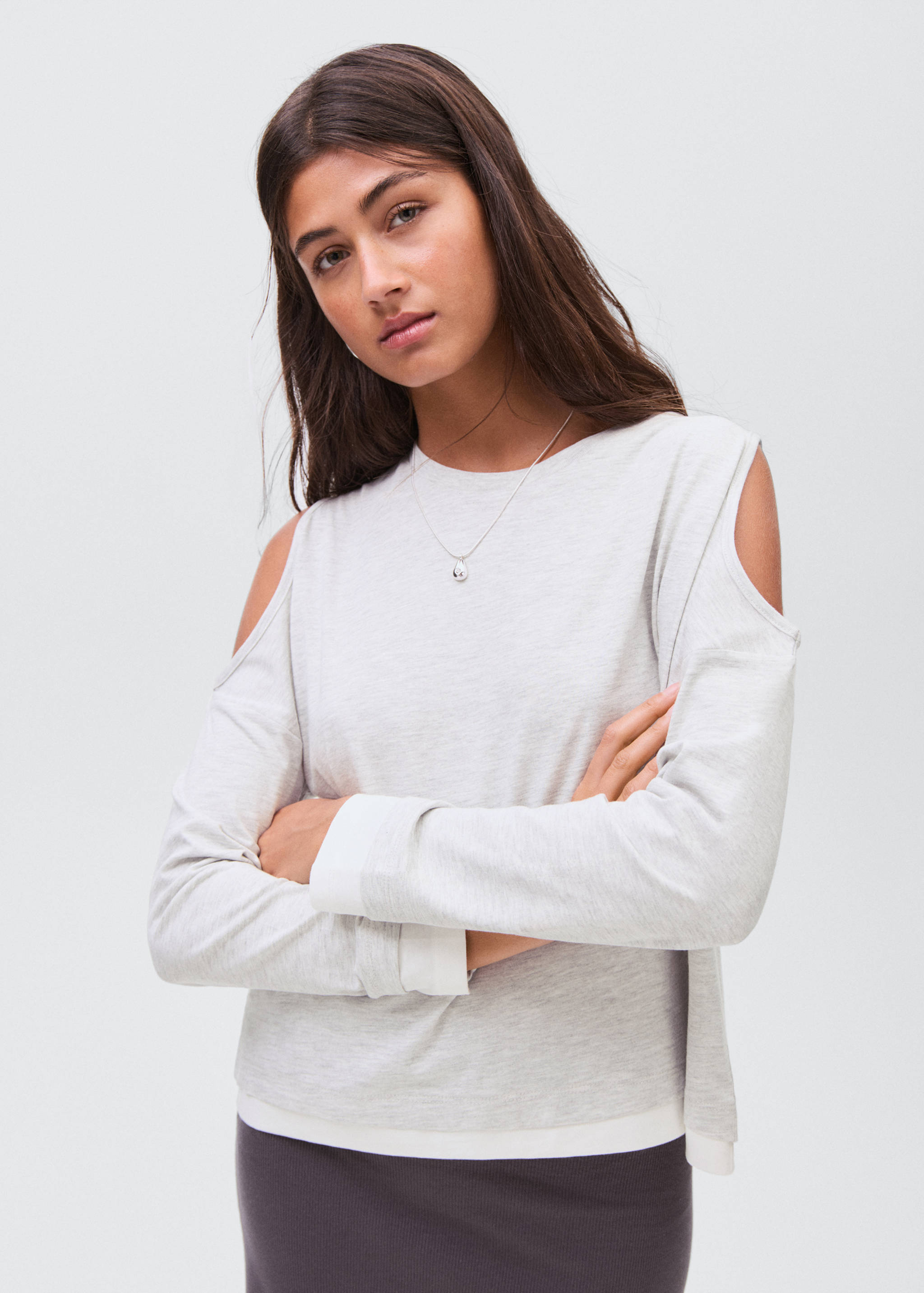 Cotton t-shirt with cut-out - Medium plane