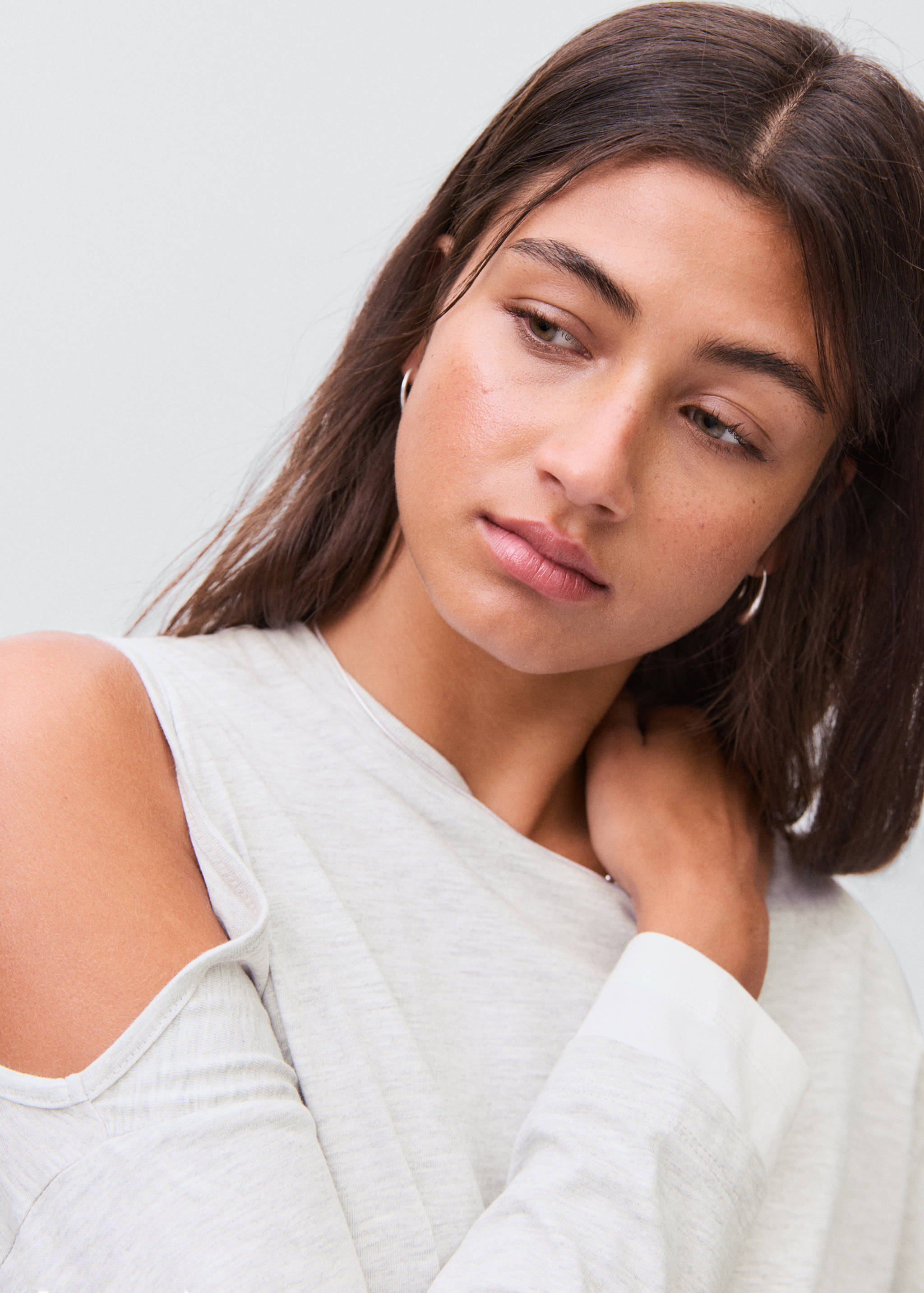 Cotton t-shirt with cut-out - Details of the article 1