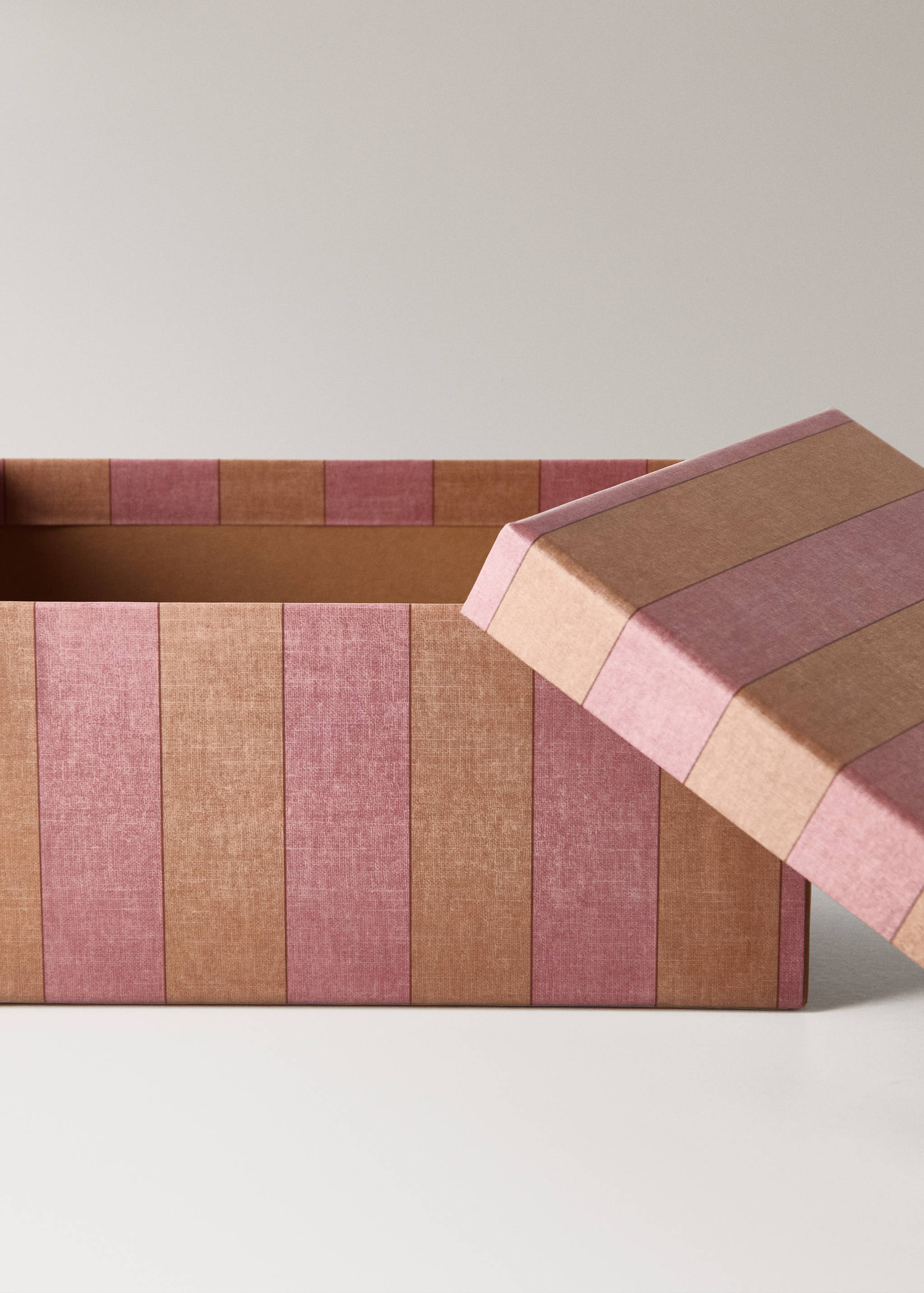Petite boîte pour enfant imprimée - Détail de l'article 2