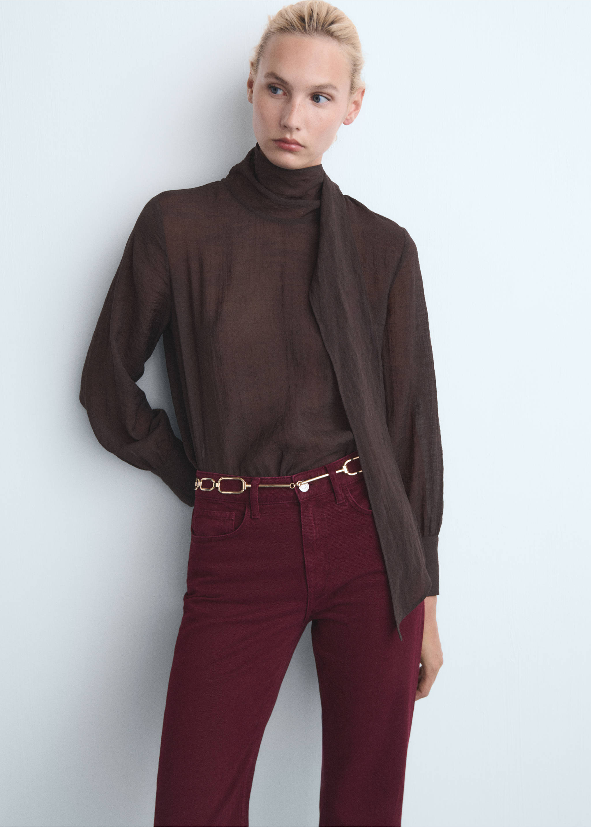 Matilda medium-rise straight-fit jeans - Details of the article 1, Wine. Ref: 17014793-00.