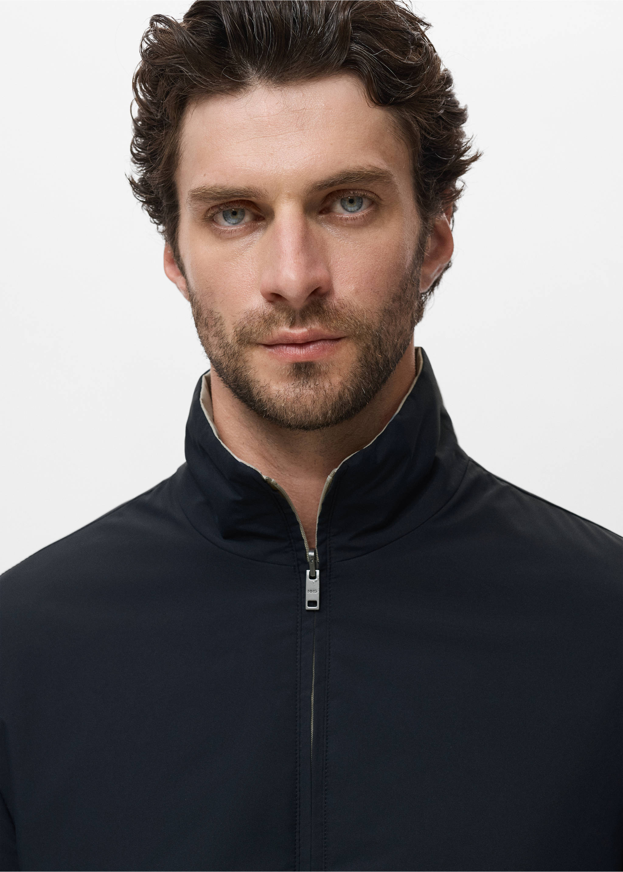 Reversible quilted water-repellent reversible jacket - Details of the article 1, Navy. Ref: 17015141-00.