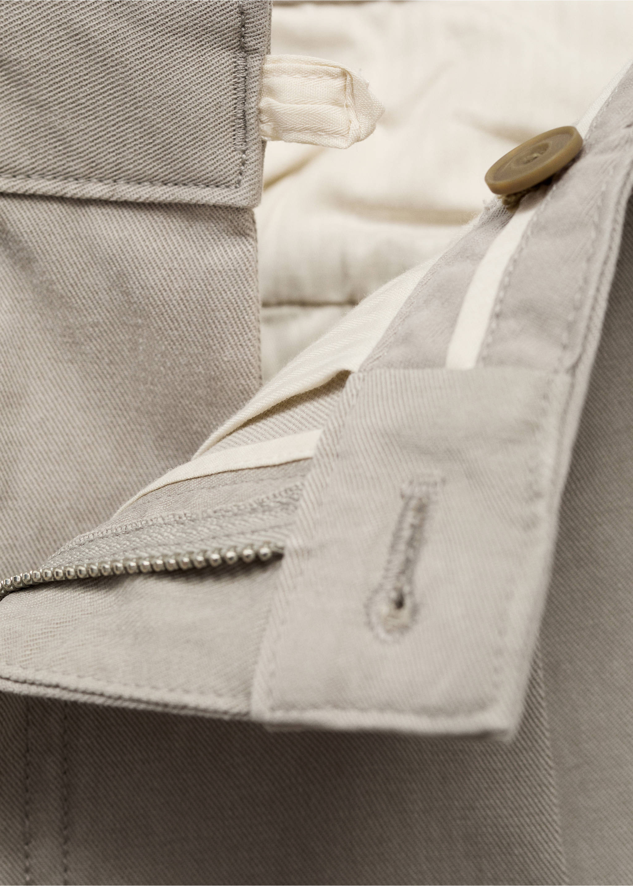 Cotton and lyocell straight-leg pleated trousers - Details of the article 0, Light/Pastel Grey. Ref: 17015142-00.