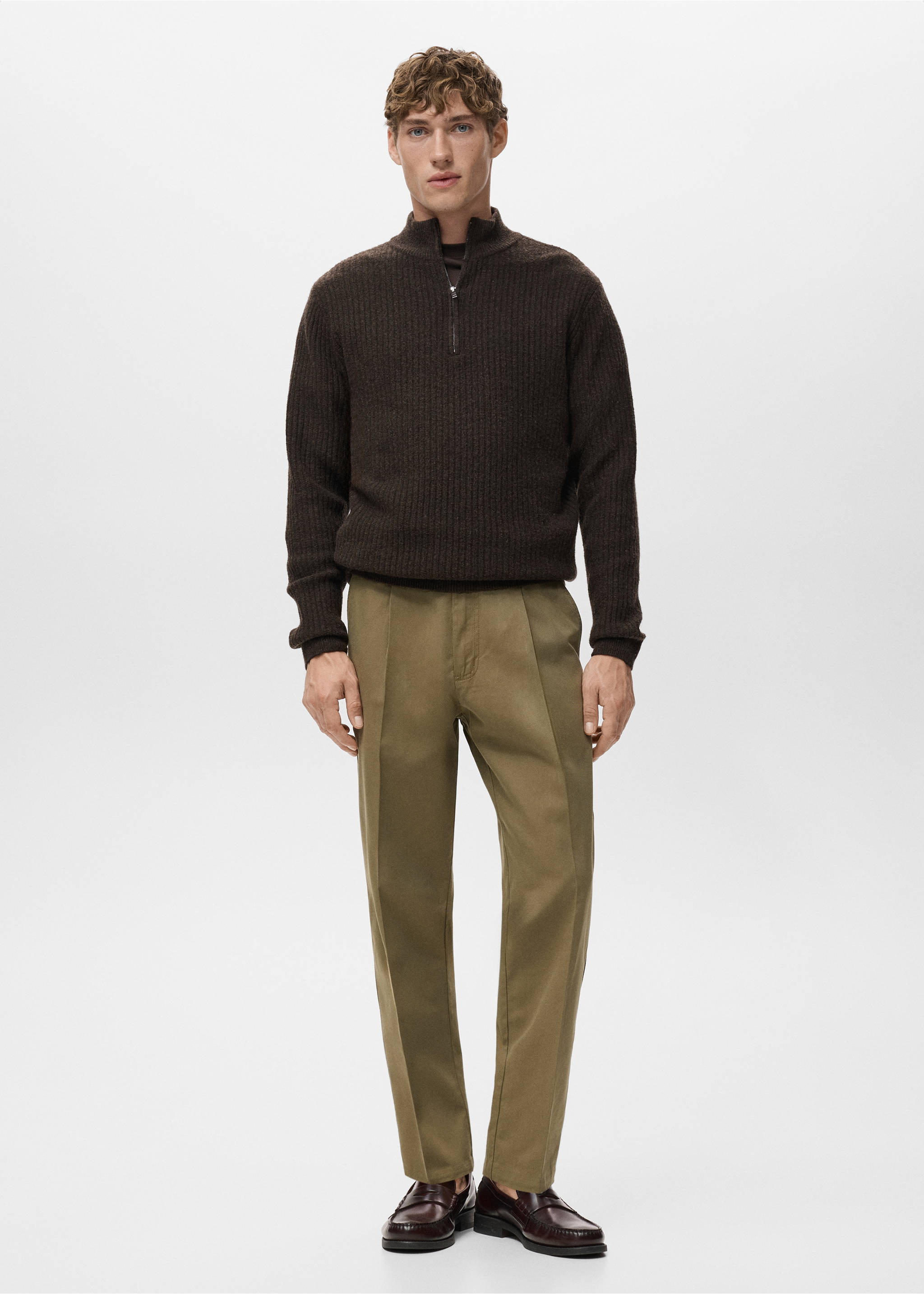 Cotton and lyocell straight-leg pleated trousers - General plane, Olive Green. Ref: 17015142-00.