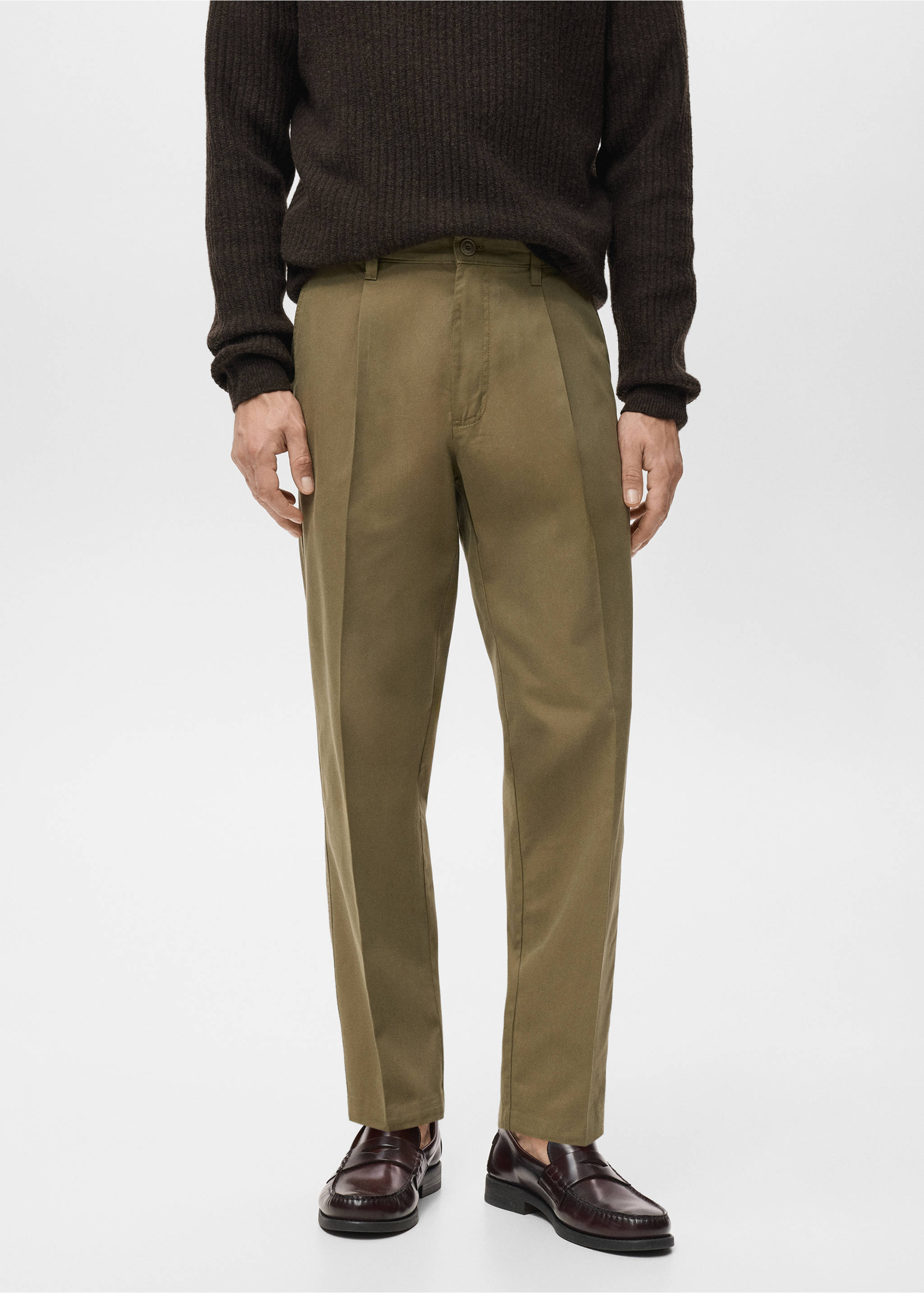 Cotton and lyocell straight-leg pleated trousers - Medium plane, Olive Green. Ref: 17015142-00.
