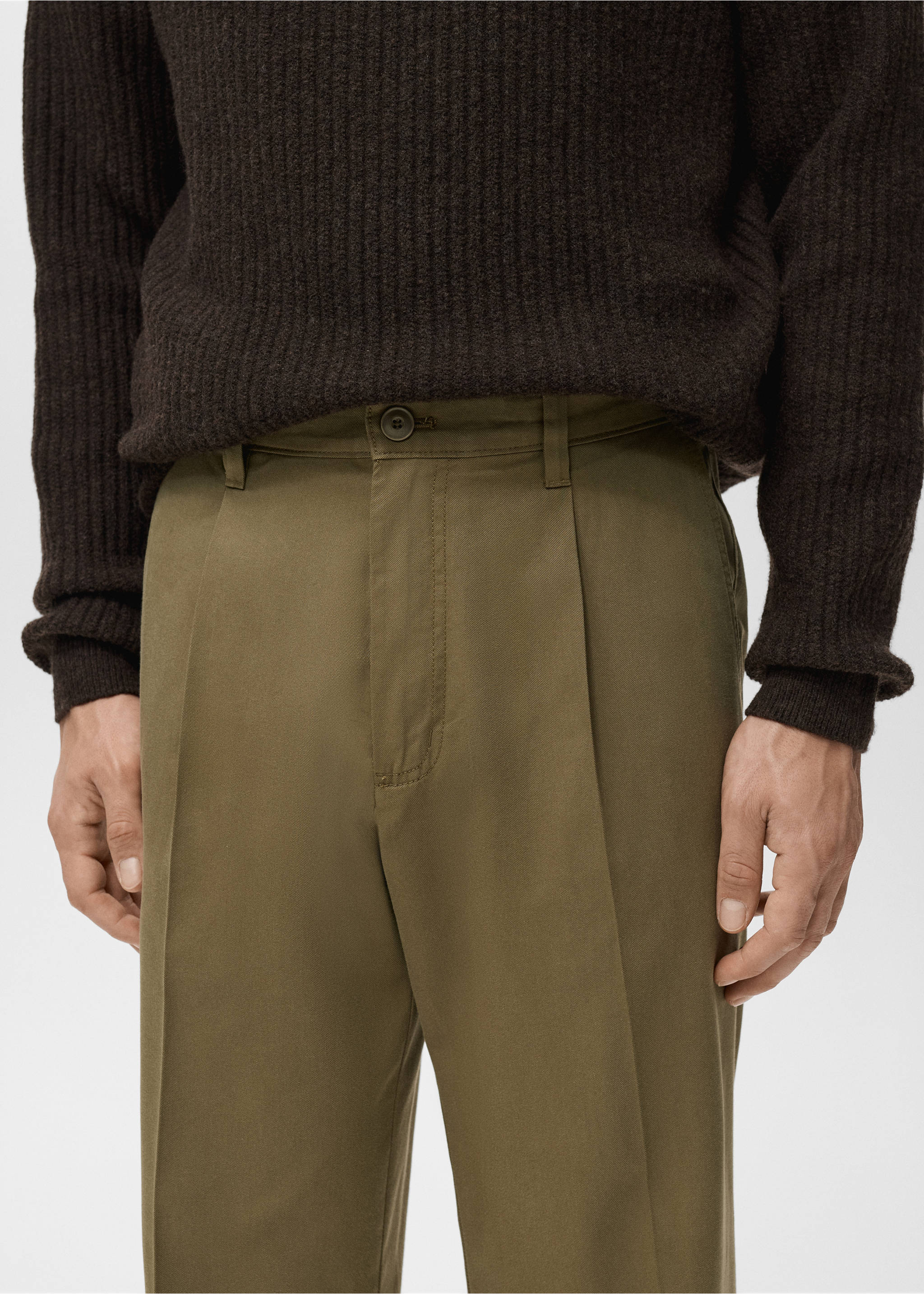 Cotton and lyocell straight-leg pleated trousers - Details of the article 1, Olive Green. Ref: 17015142-00.