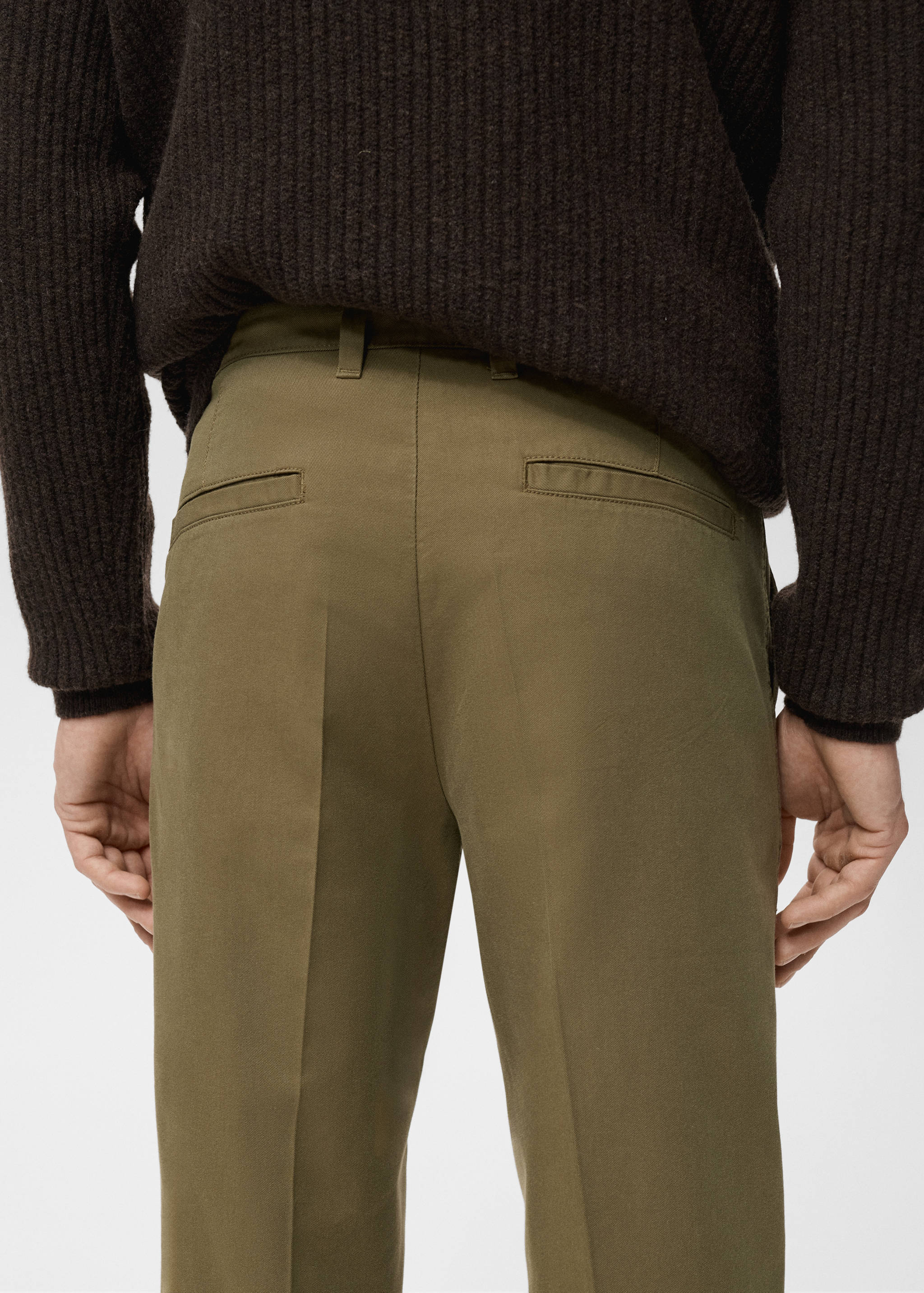 Pantalon droit à plis en coton lyocell - Détail de l'article 3
