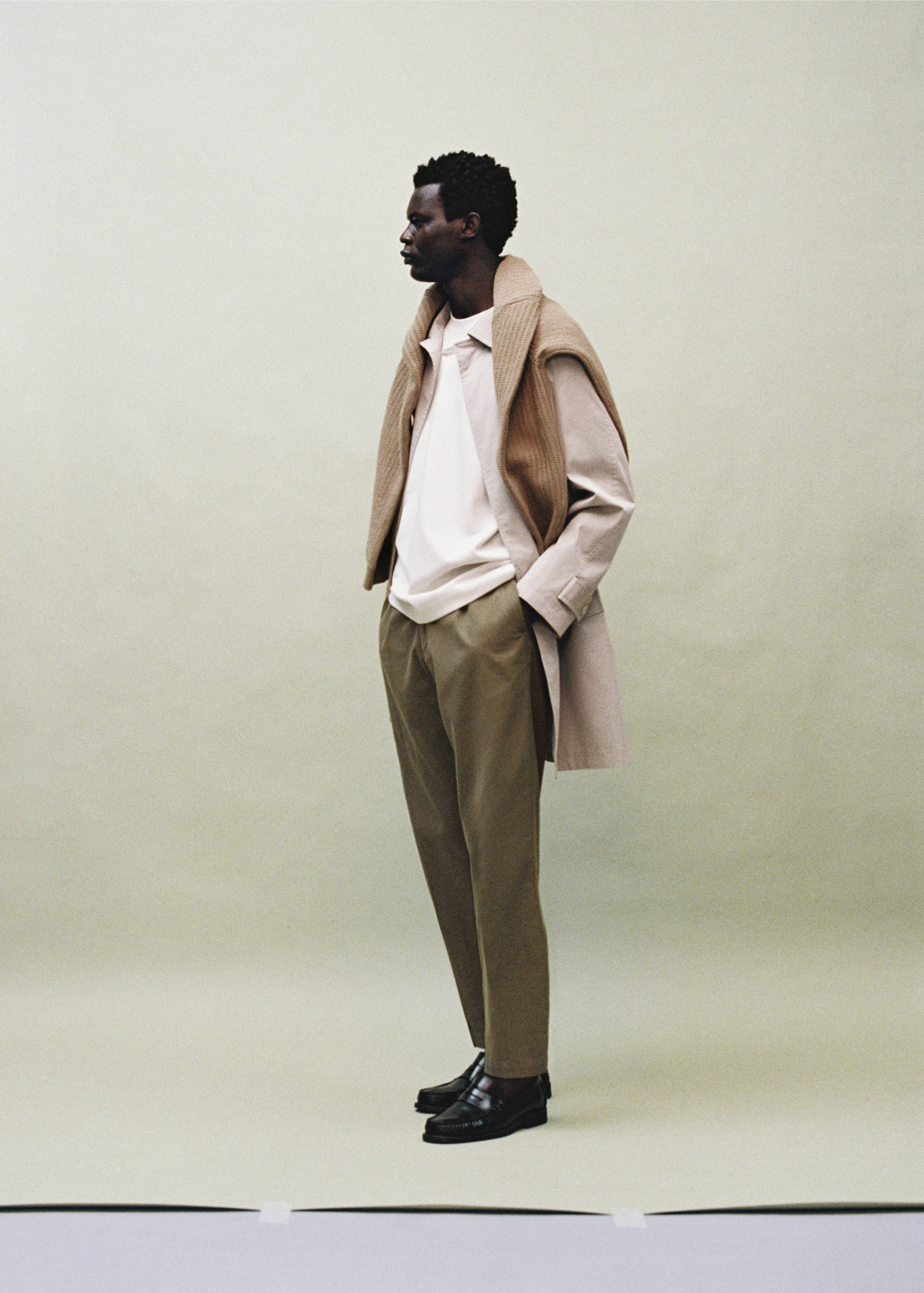 Cotton and lyocell straight-leg pleated trousers - Details of the article 5
