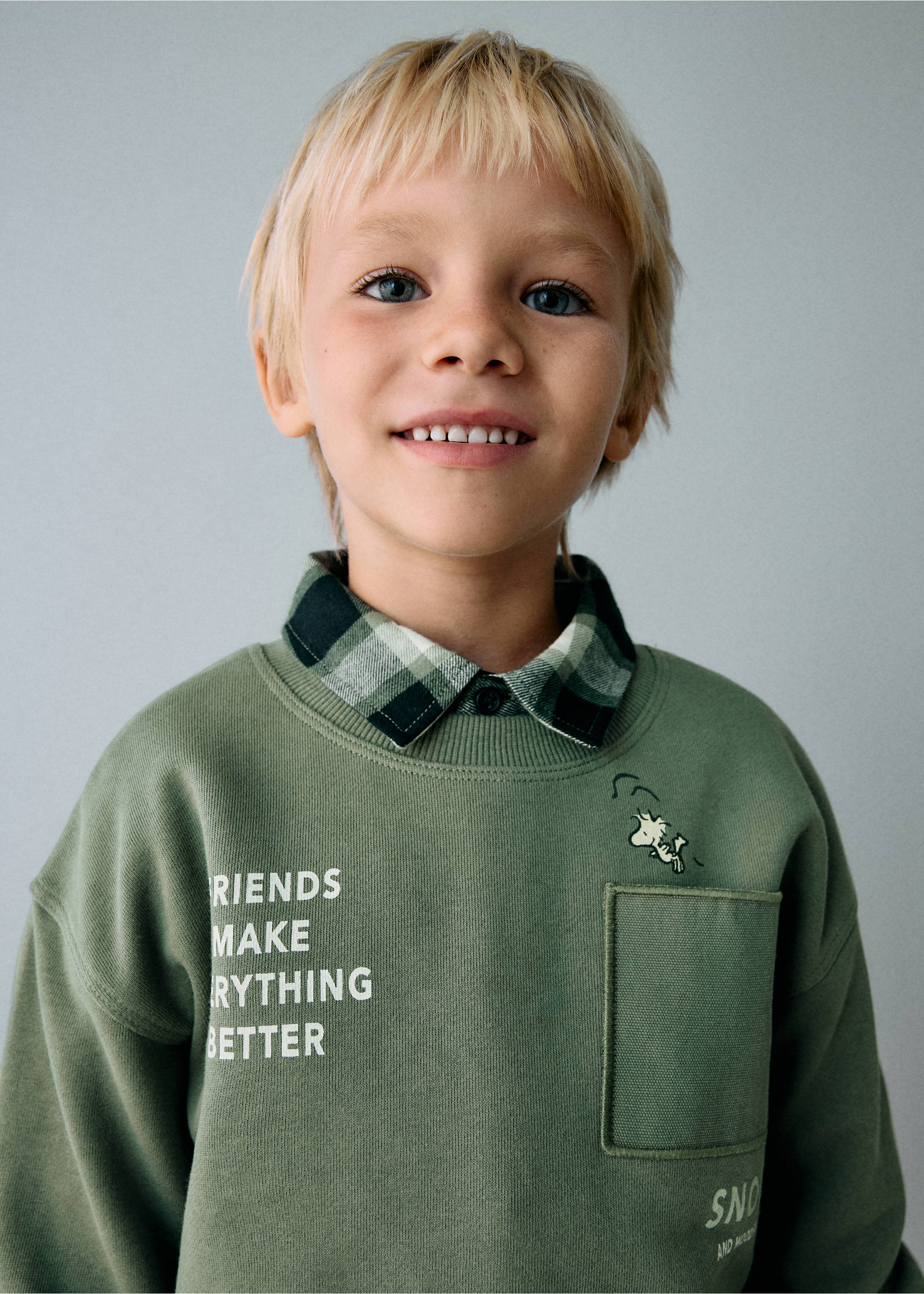 Embroidered Snoopy sweatshirt - Details of the article 1, Green. Ref: 17015158-00.
