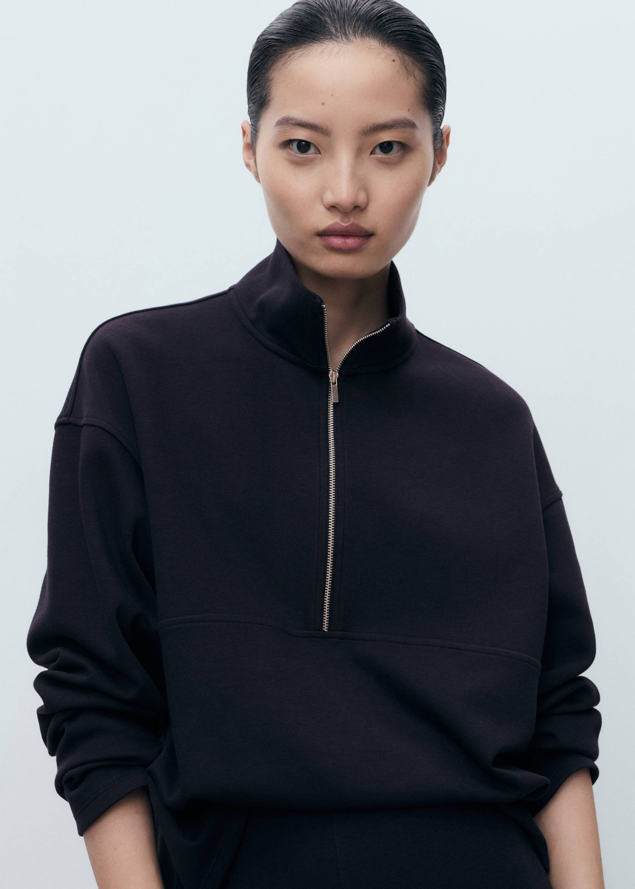 Sweat-shirt col montant zippé - Plan moyen