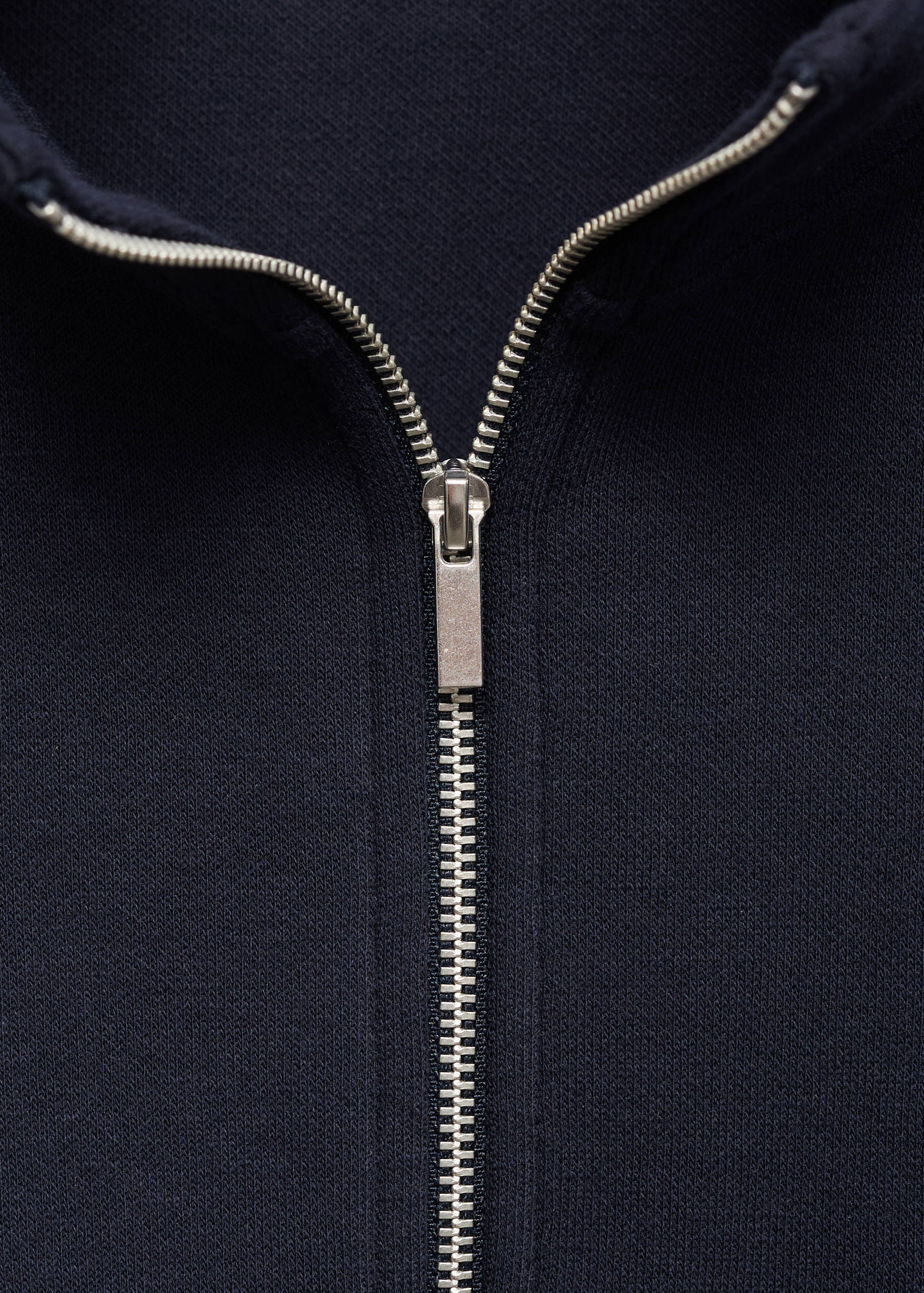 Sweat-shirt col montant zippé - Détail de l'article 8